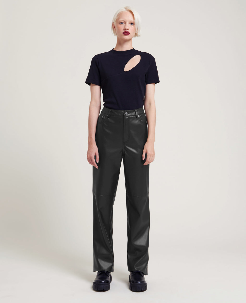 Pantalon droit en simili cuir