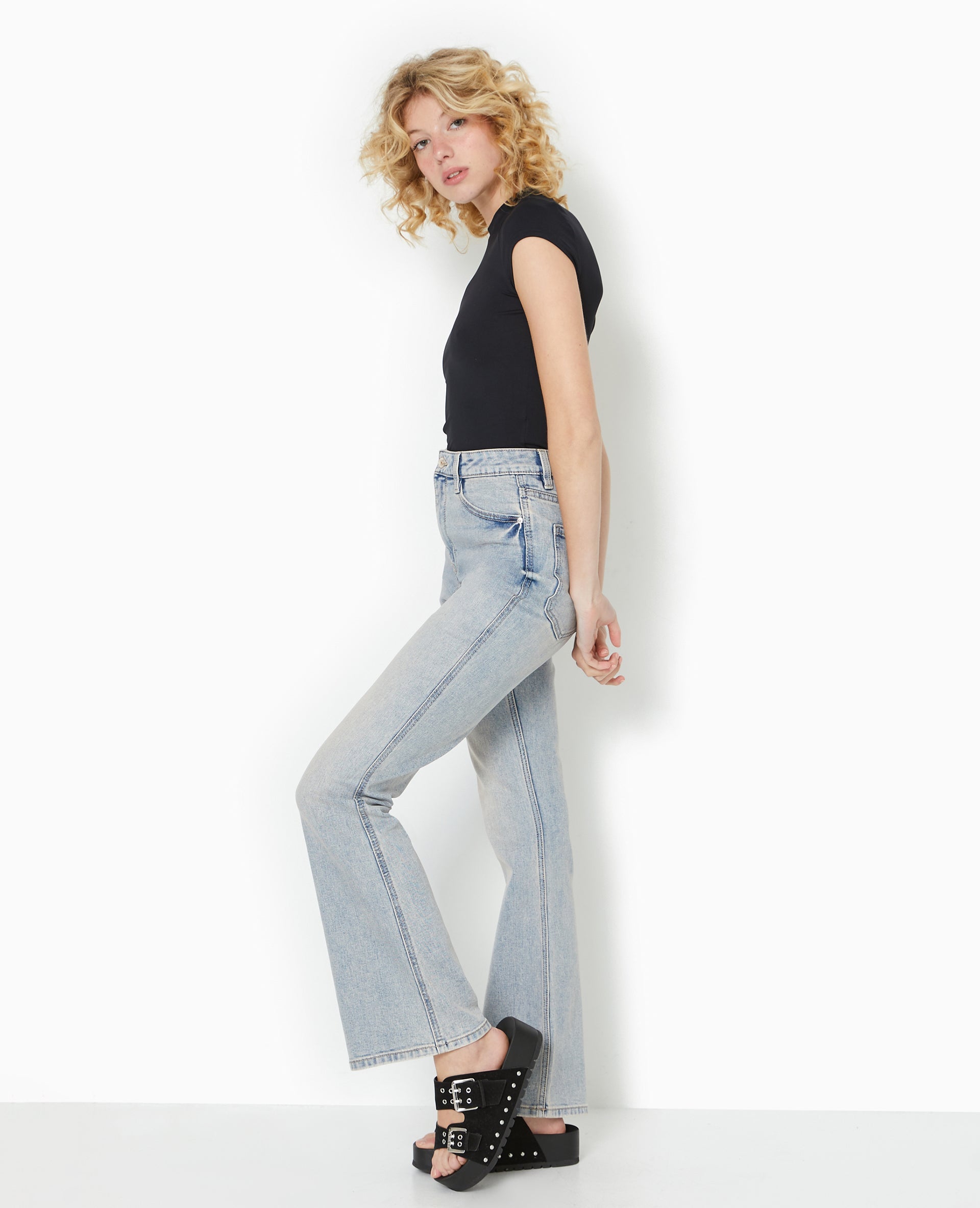 Jean flare taille haute
