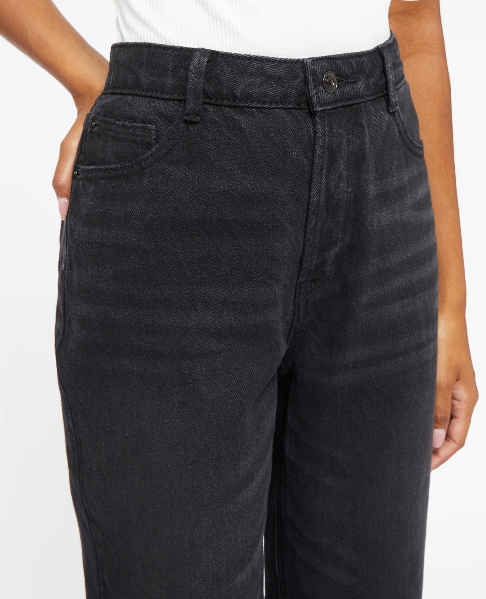Jean mom taille haute trashé