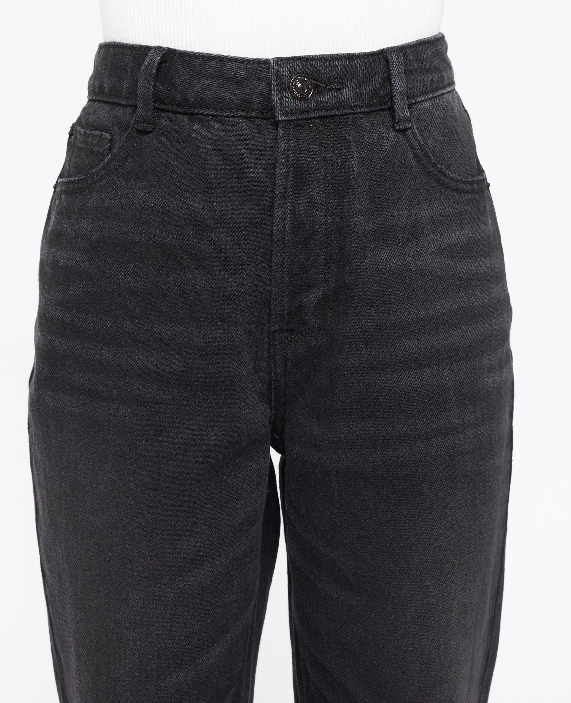 Jean mom taille haute trashé
