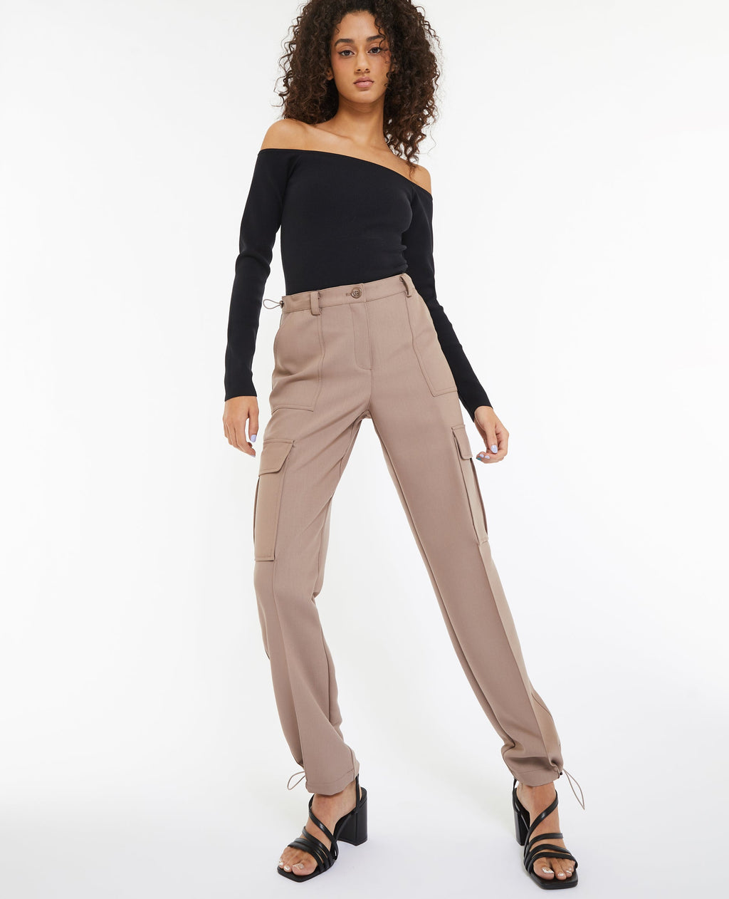 Pantalon cargo avec élastiques coulissés