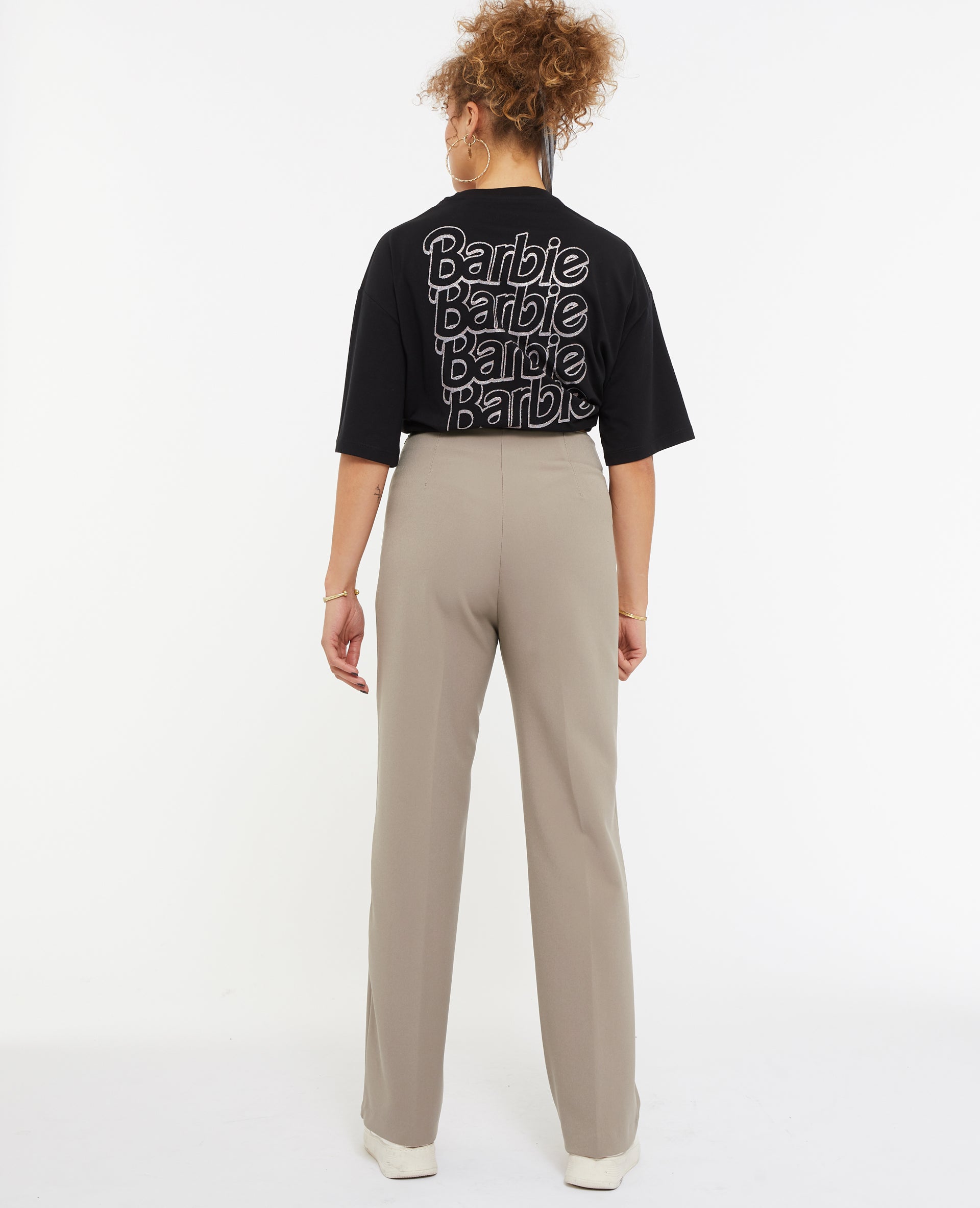 Pantalon droit avec coutures pincées