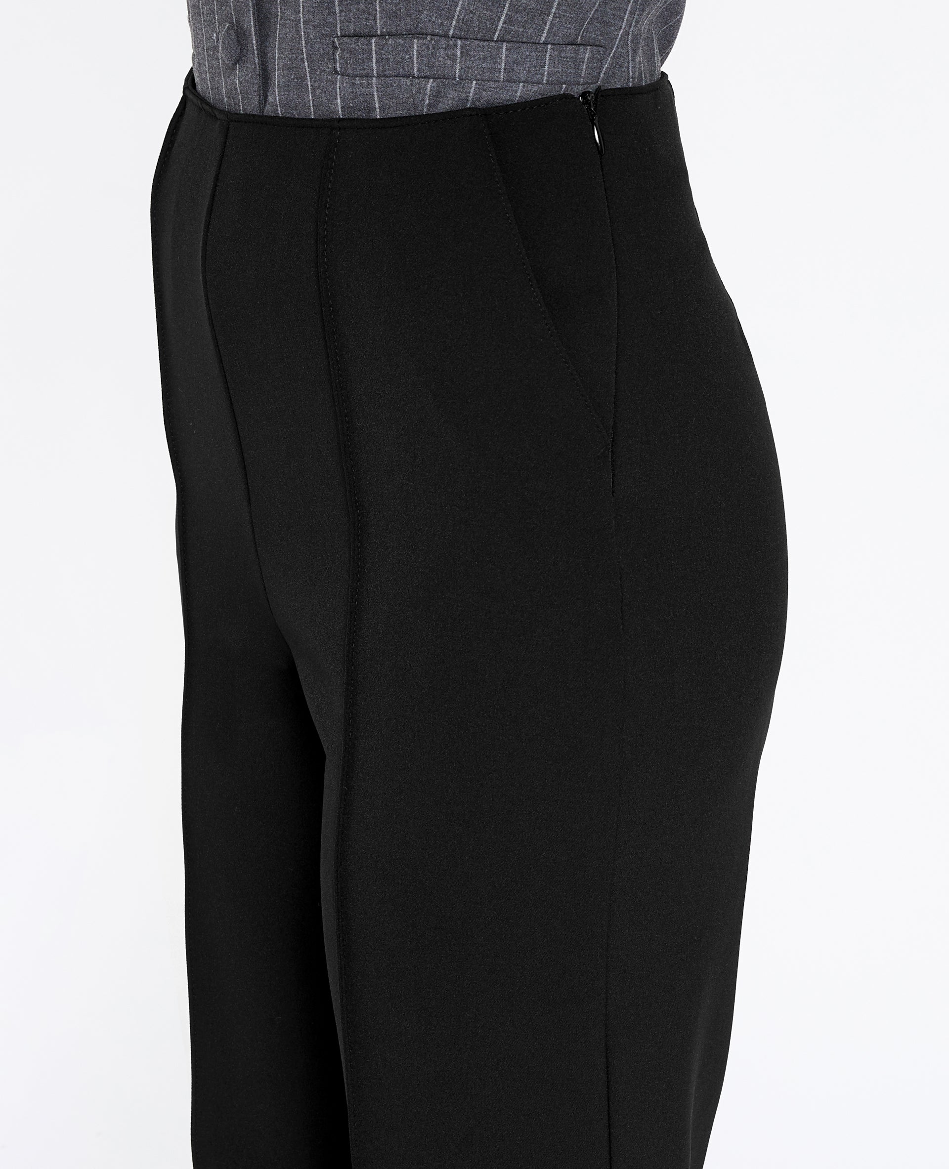 Pantalon droit avec coutures pincées