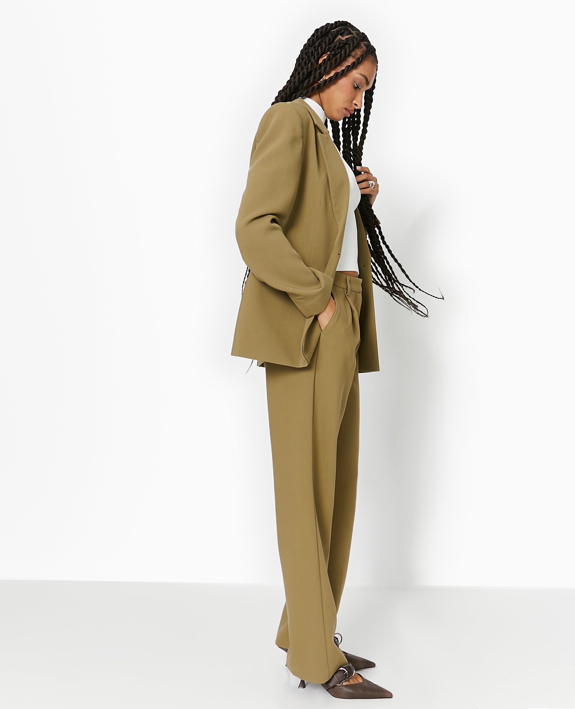 Pantalon droit avec pinces