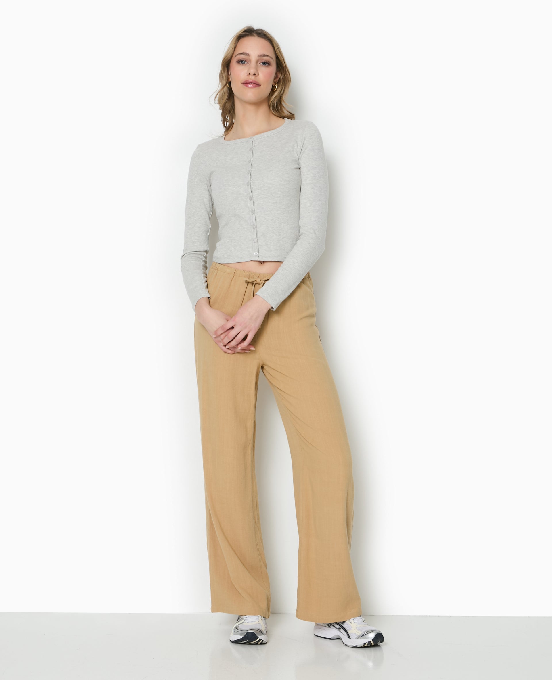 Pantalon large et droit avec taille élastiquée