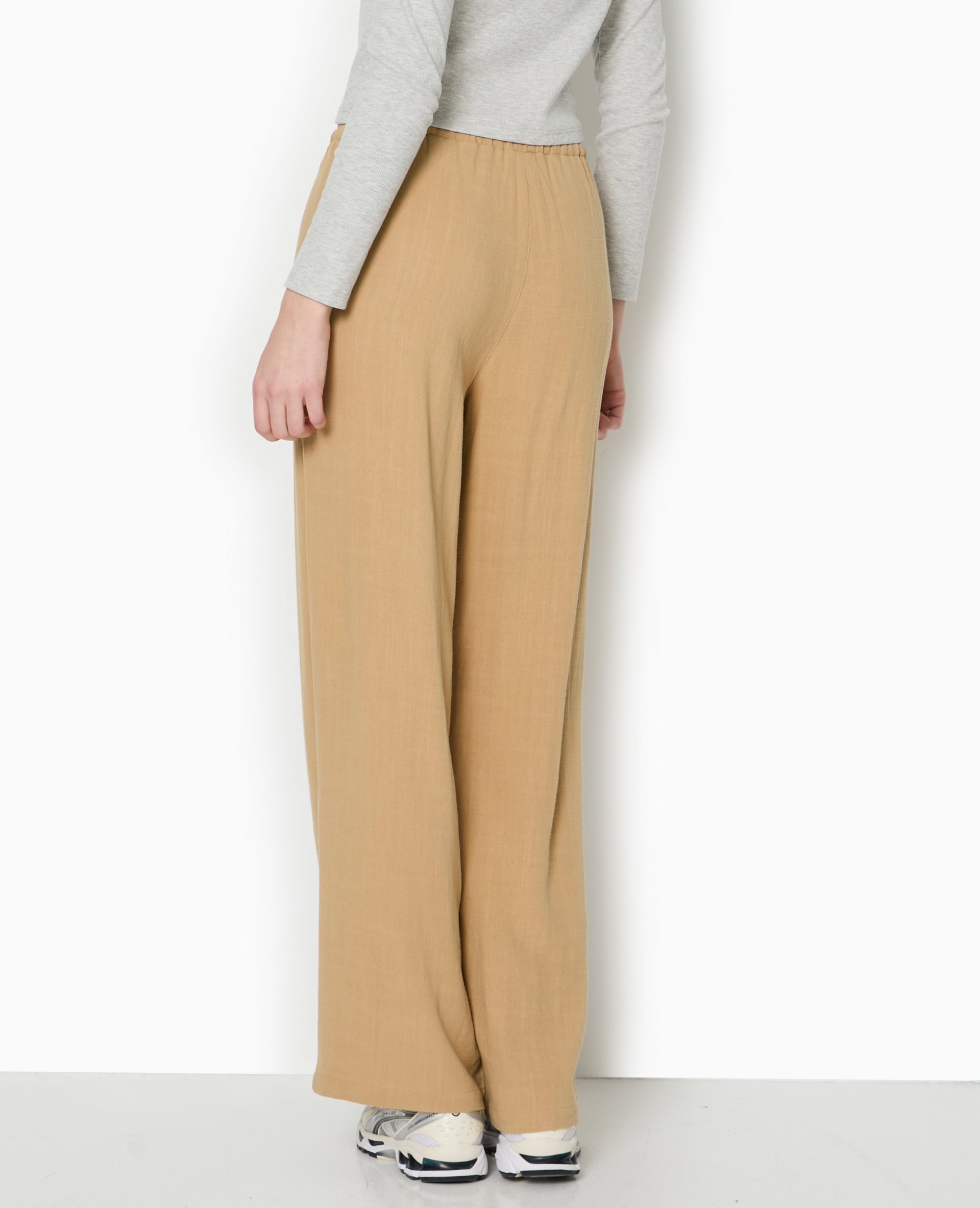Pantalon large et droit avec taille élastiquée
