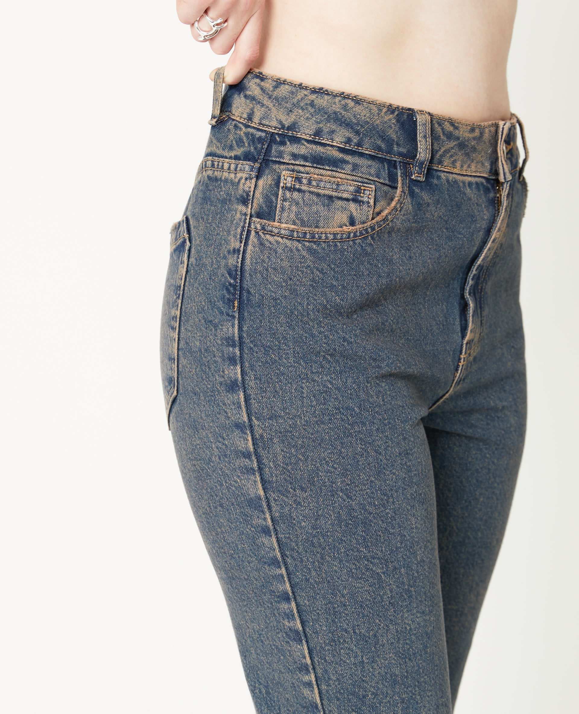 Jean flare effet dirty