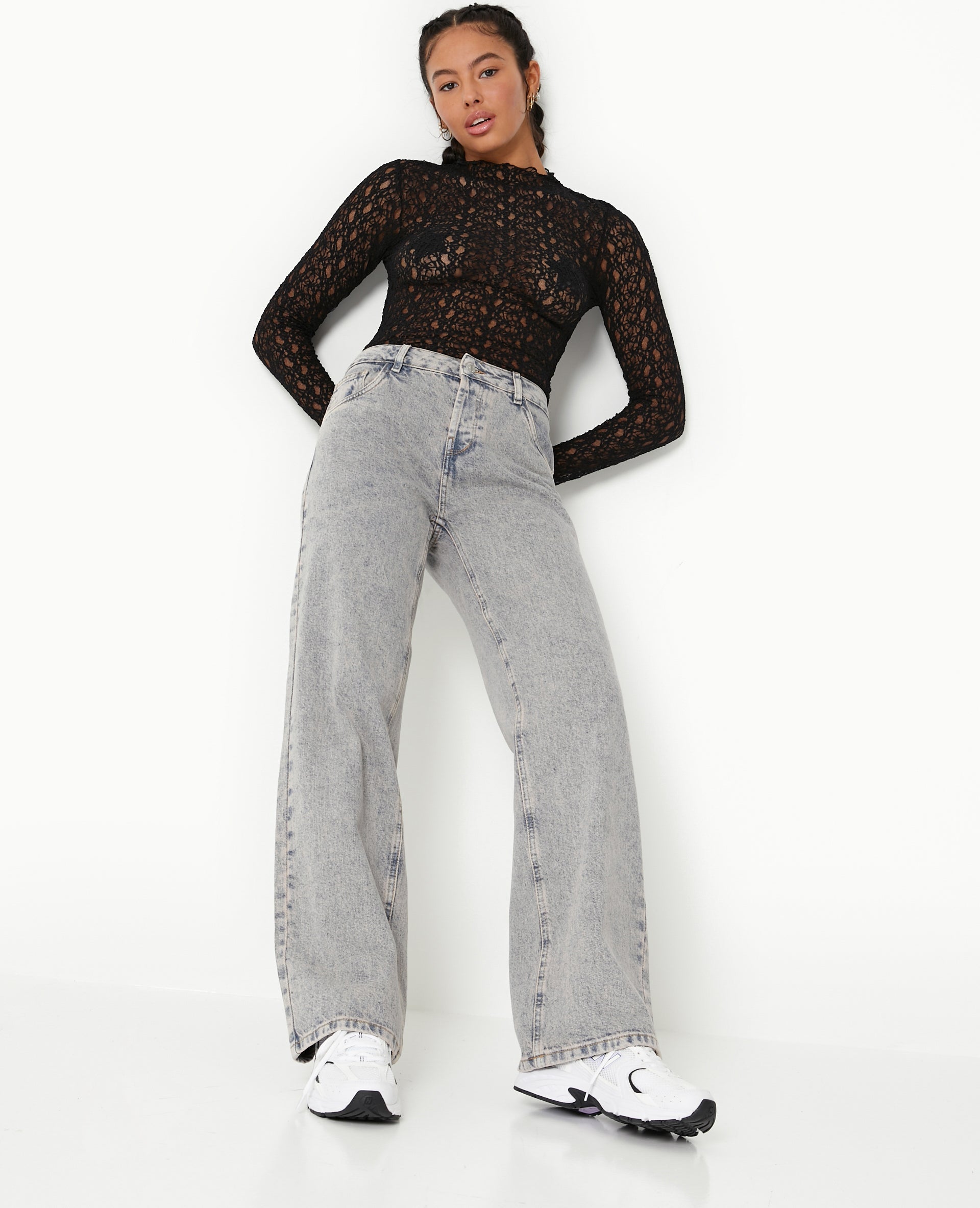 Jean wide taille basse effet délavé