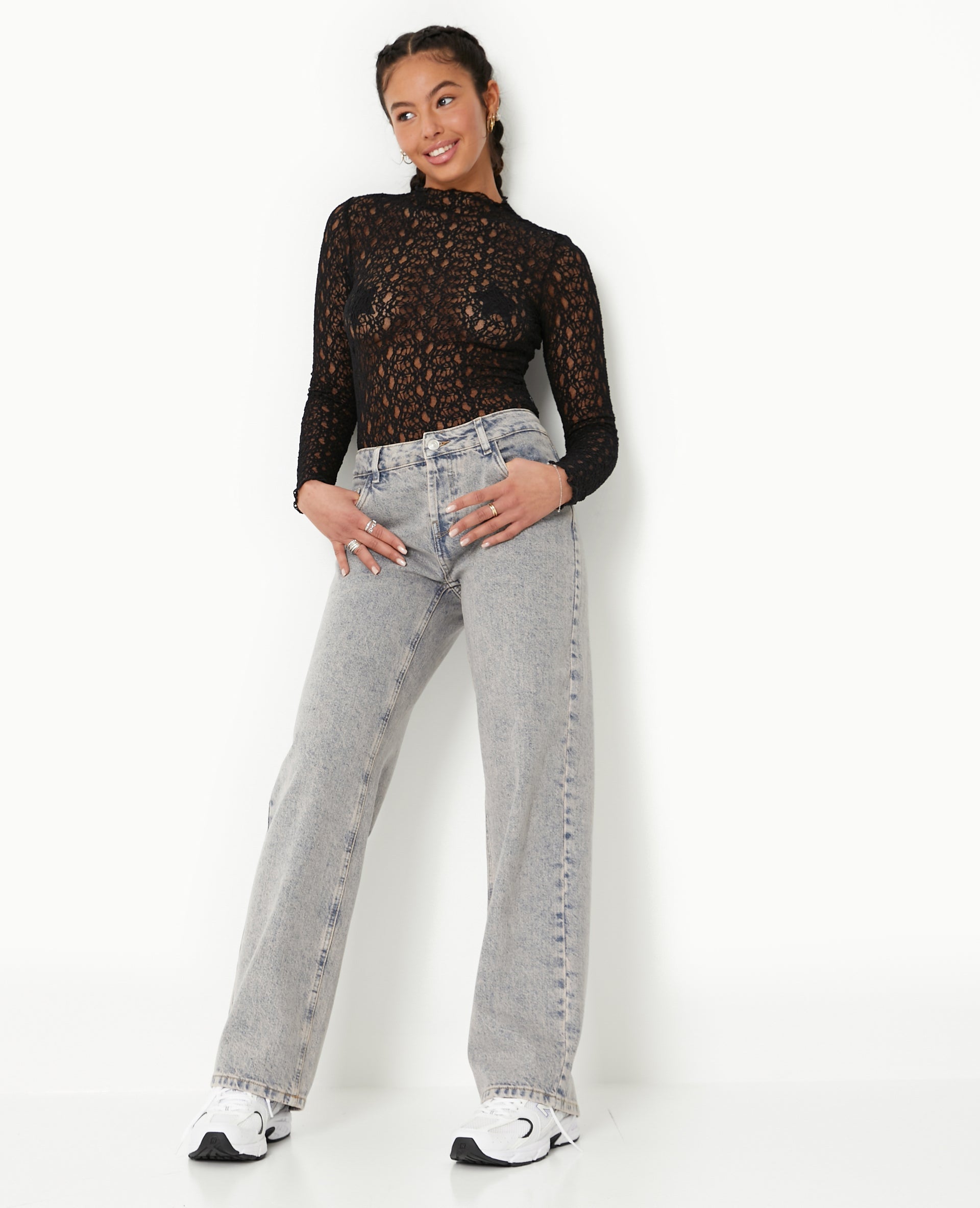 Jean wide taille basse effet délavé