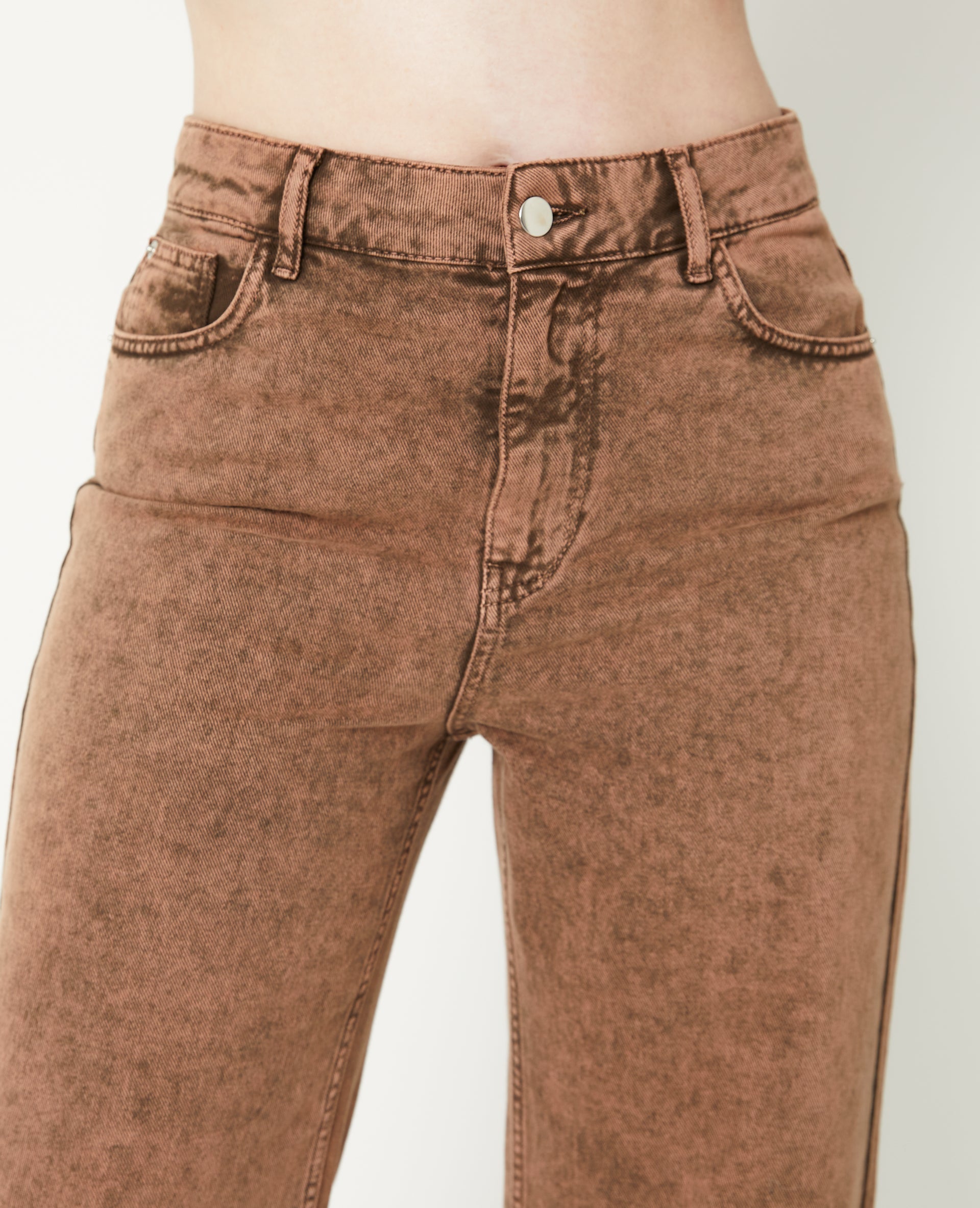Jean droit taille basse effet délavé