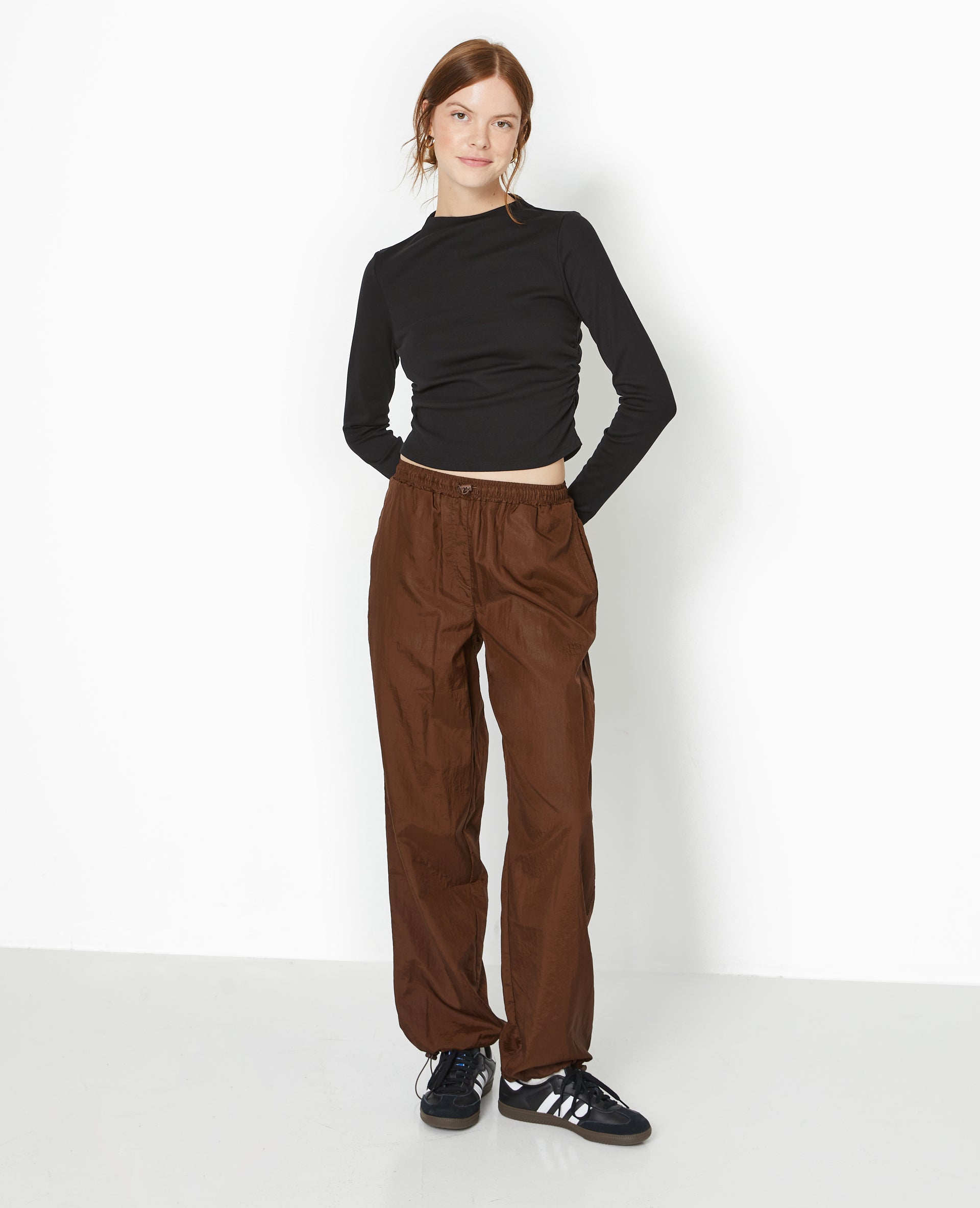 Pantalon parachute avec liens élastiqués