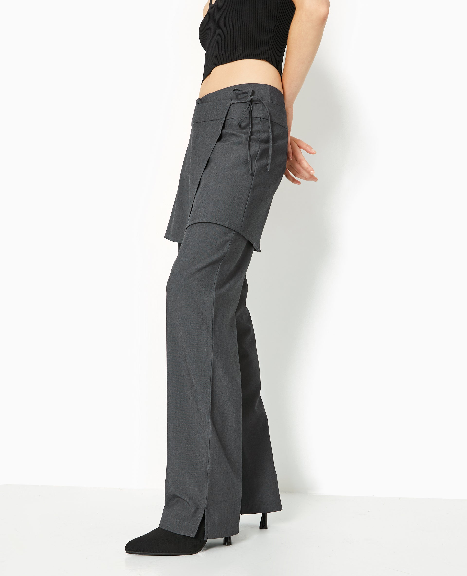 Pantalon 2 en 1 avec jupe amovible