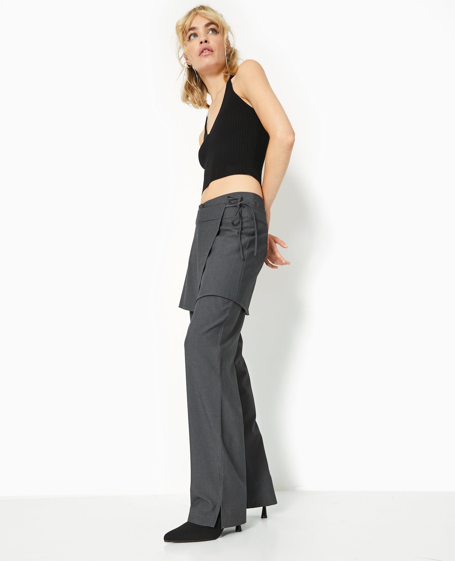 Pantalon 2 en 1 avec jupe amovible