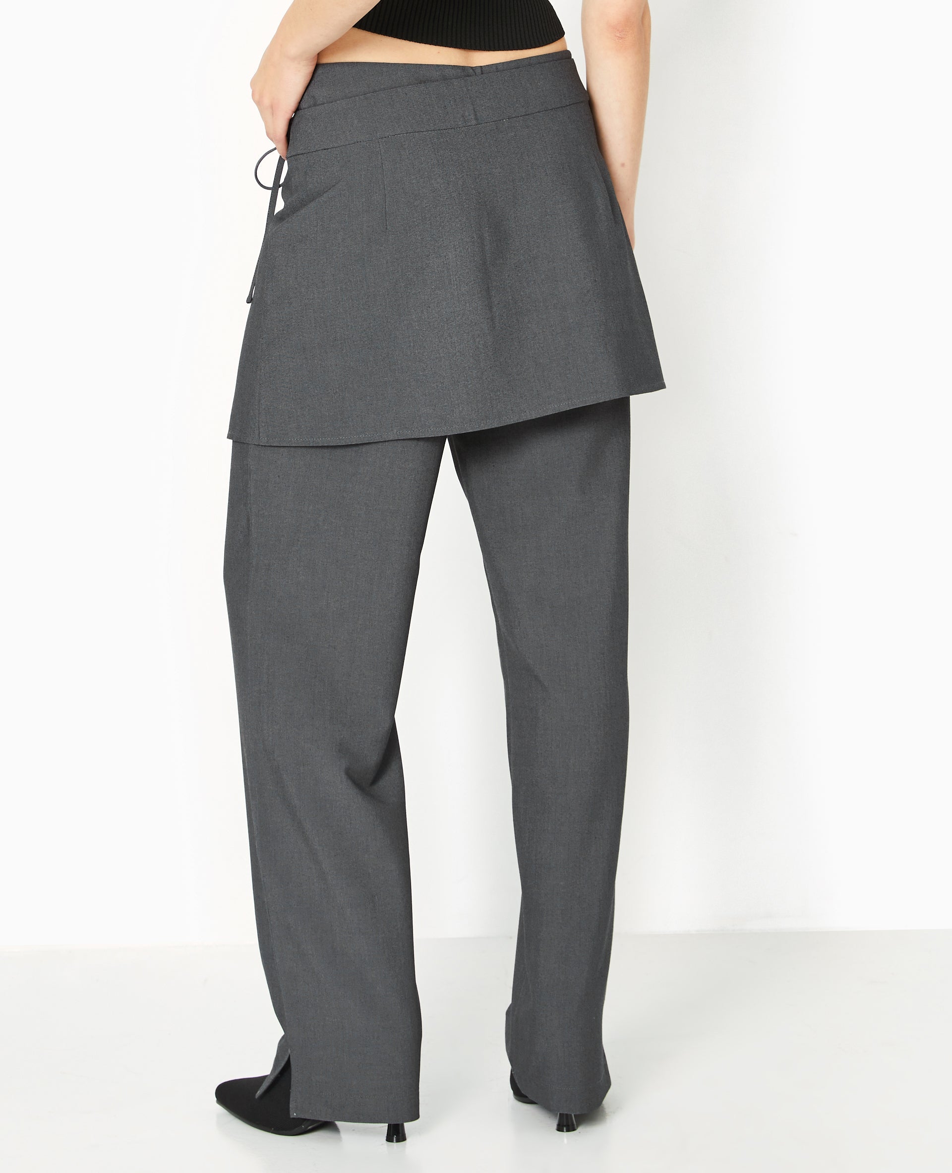 Pantalon 2 en 1 avec jupe amovible