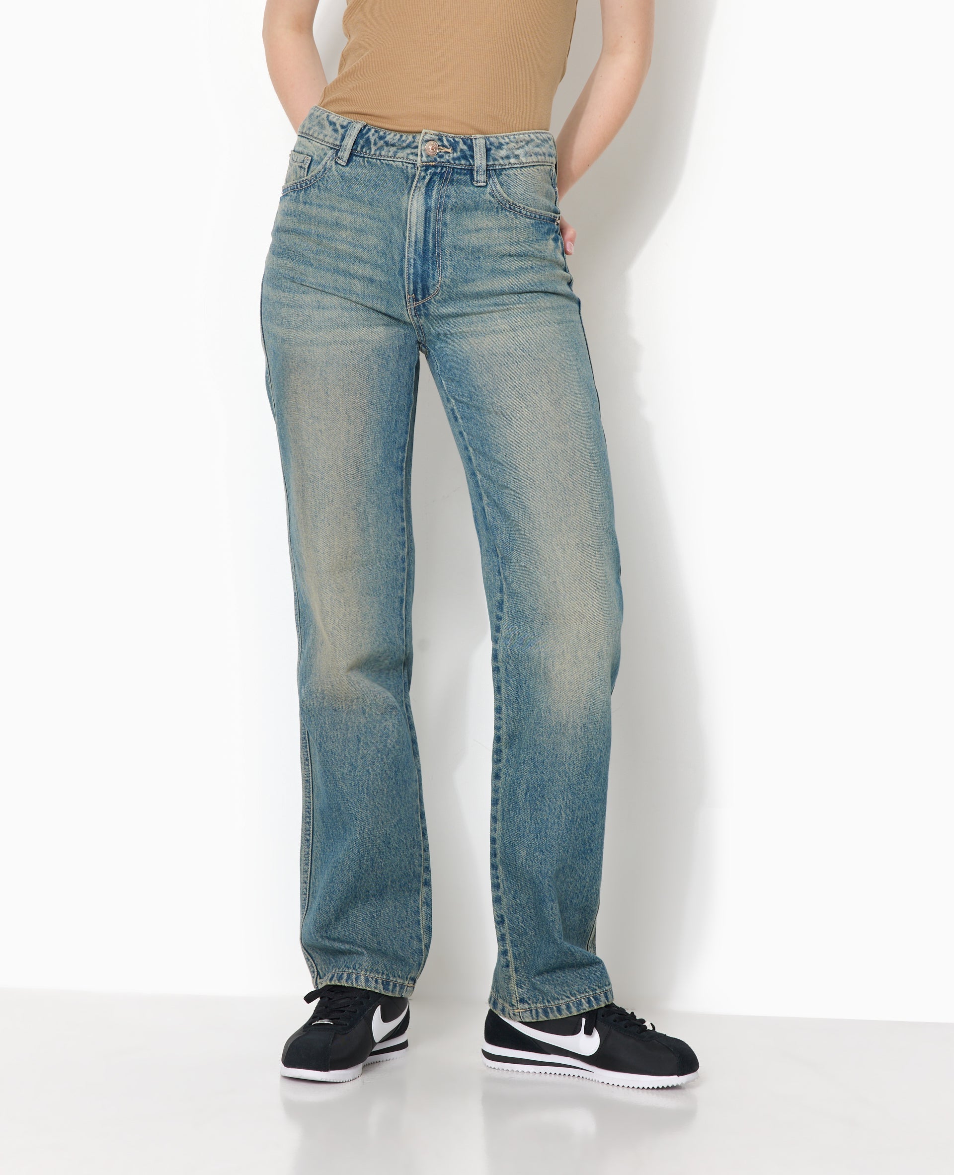 J90-2 / Jean straight taille medium effet dirty