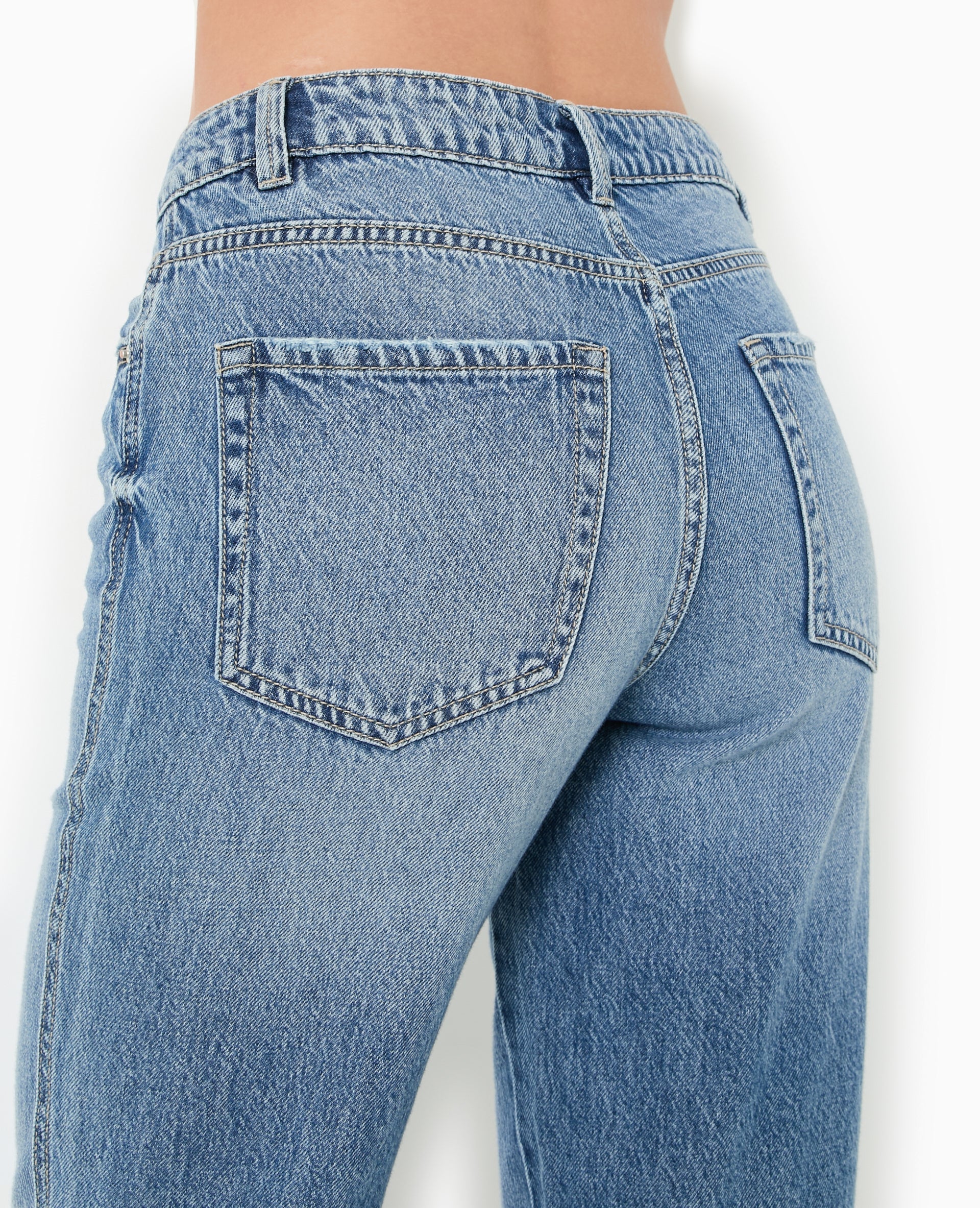 J90-2 / Jean straight taille medium