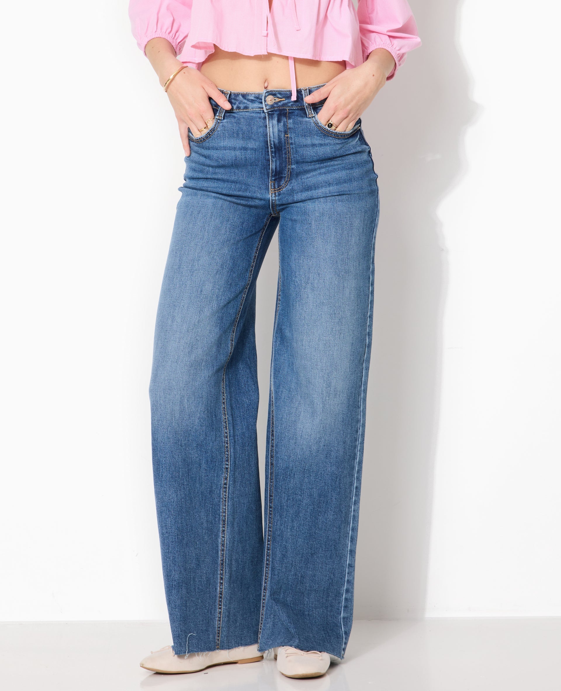 J71-1 / Jean wide taille haute avec bas coupés
