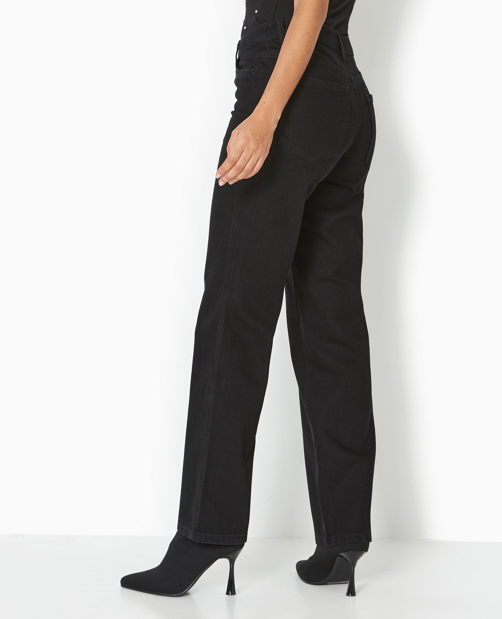 J90-2 / Jean straight taille medium