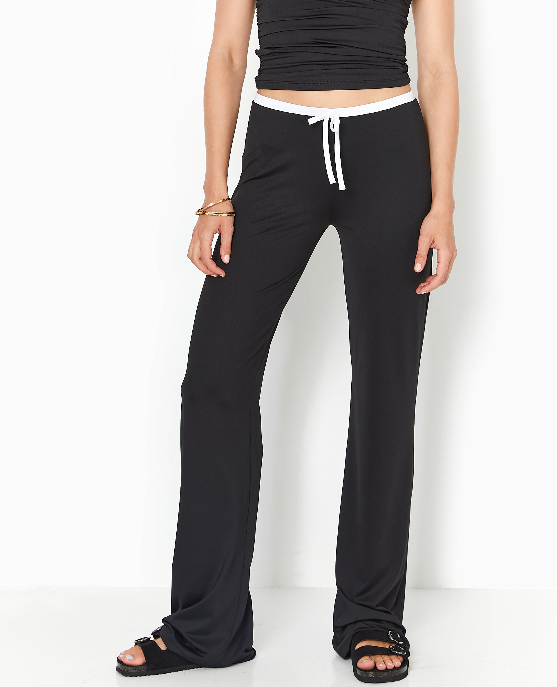 Pantalon large en maille extensible