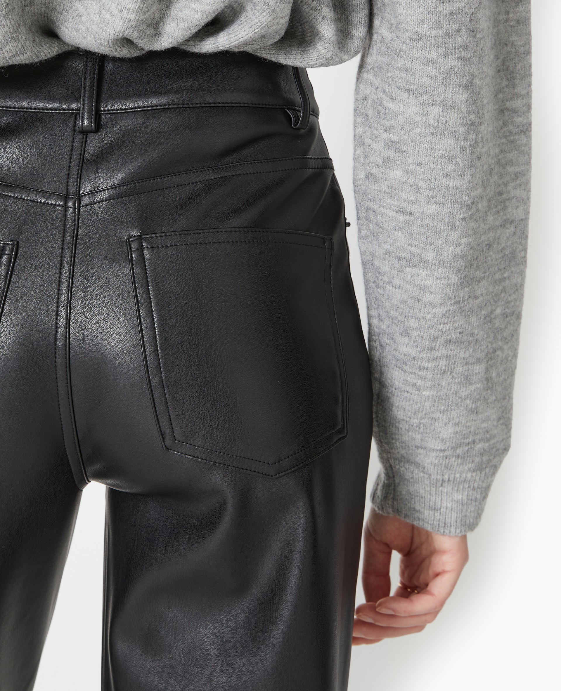 Pantalon droit taille haute en simili cuir