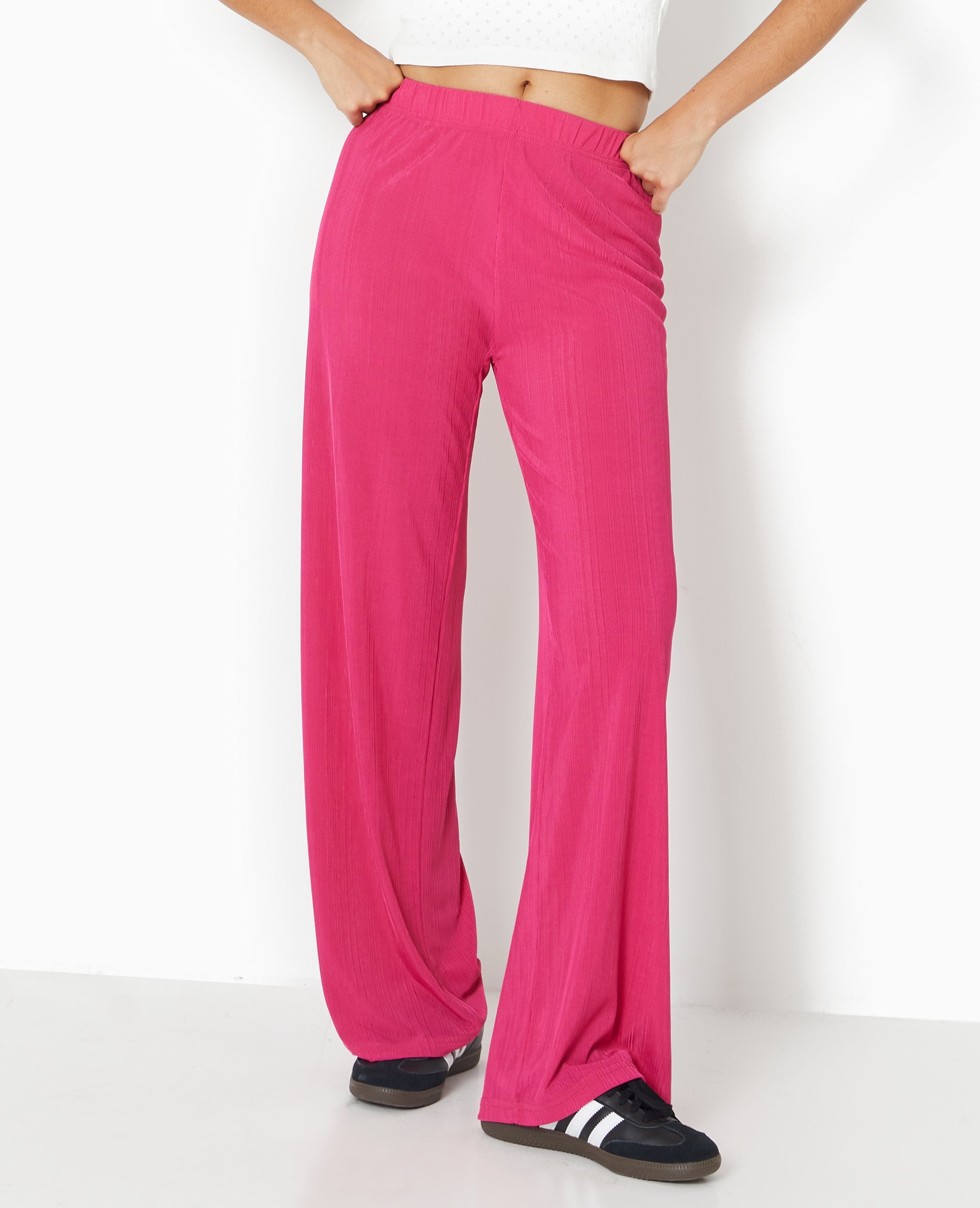 Pantalon palazzo en maille texturée effet rayé