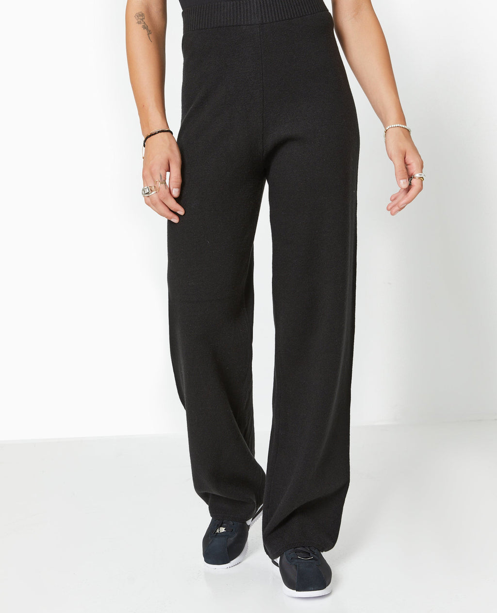 Pantalon droit en maille fine