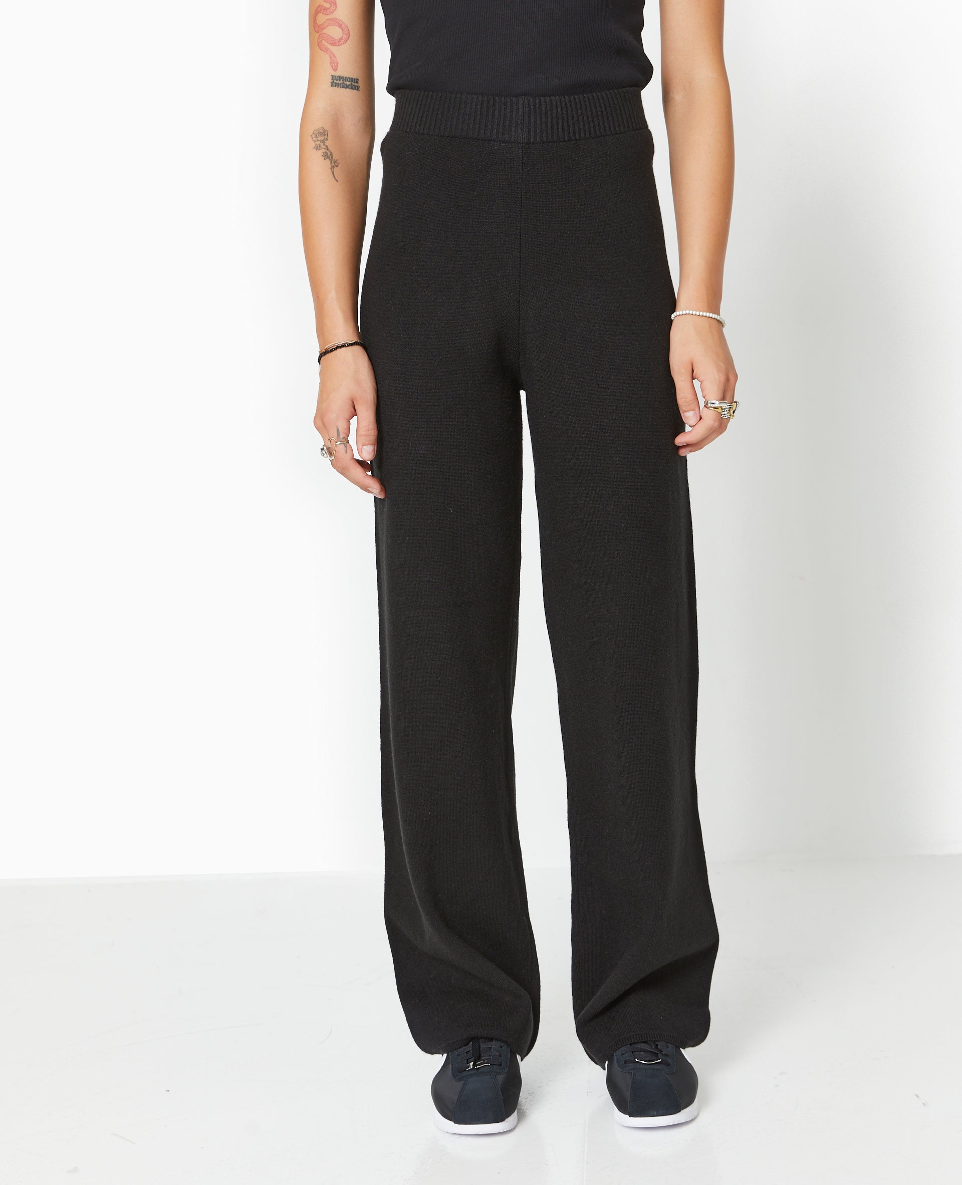 Pantalon droit en maille fine