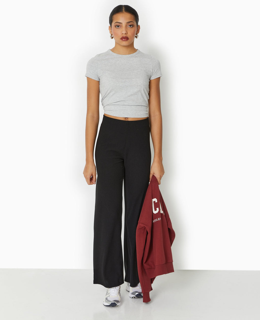 Pantalon large et fluide en tissu effet froissé