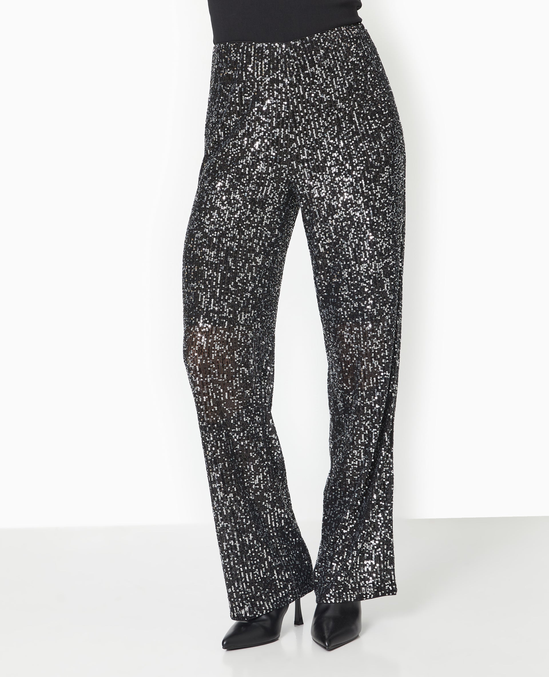 Pantalon large et doit avec sequins