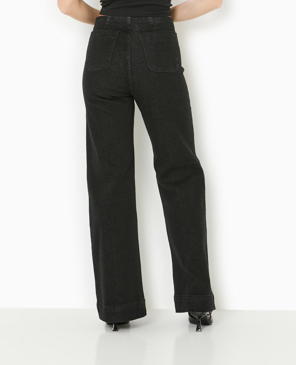 Jean flare taille haute avec poches plaquées