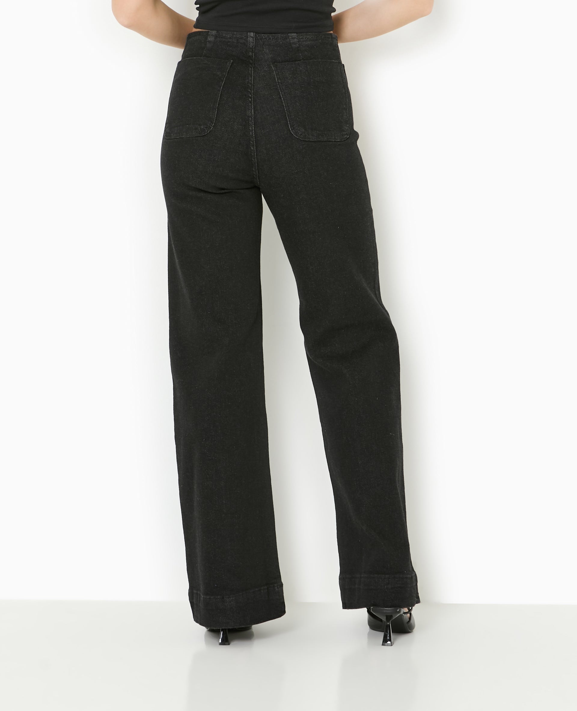Jean flare taille haute avec poches plaquées