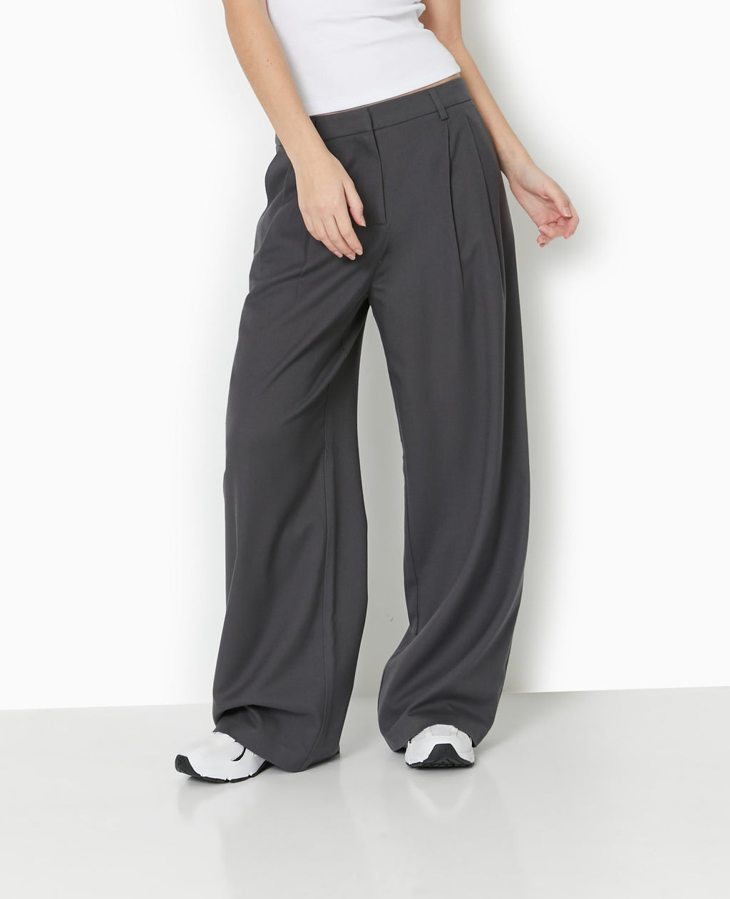 Pantalon large avec pinces