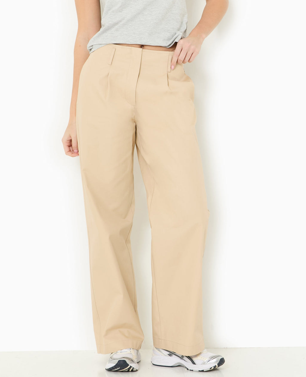 Pantalon en toile large et droit
