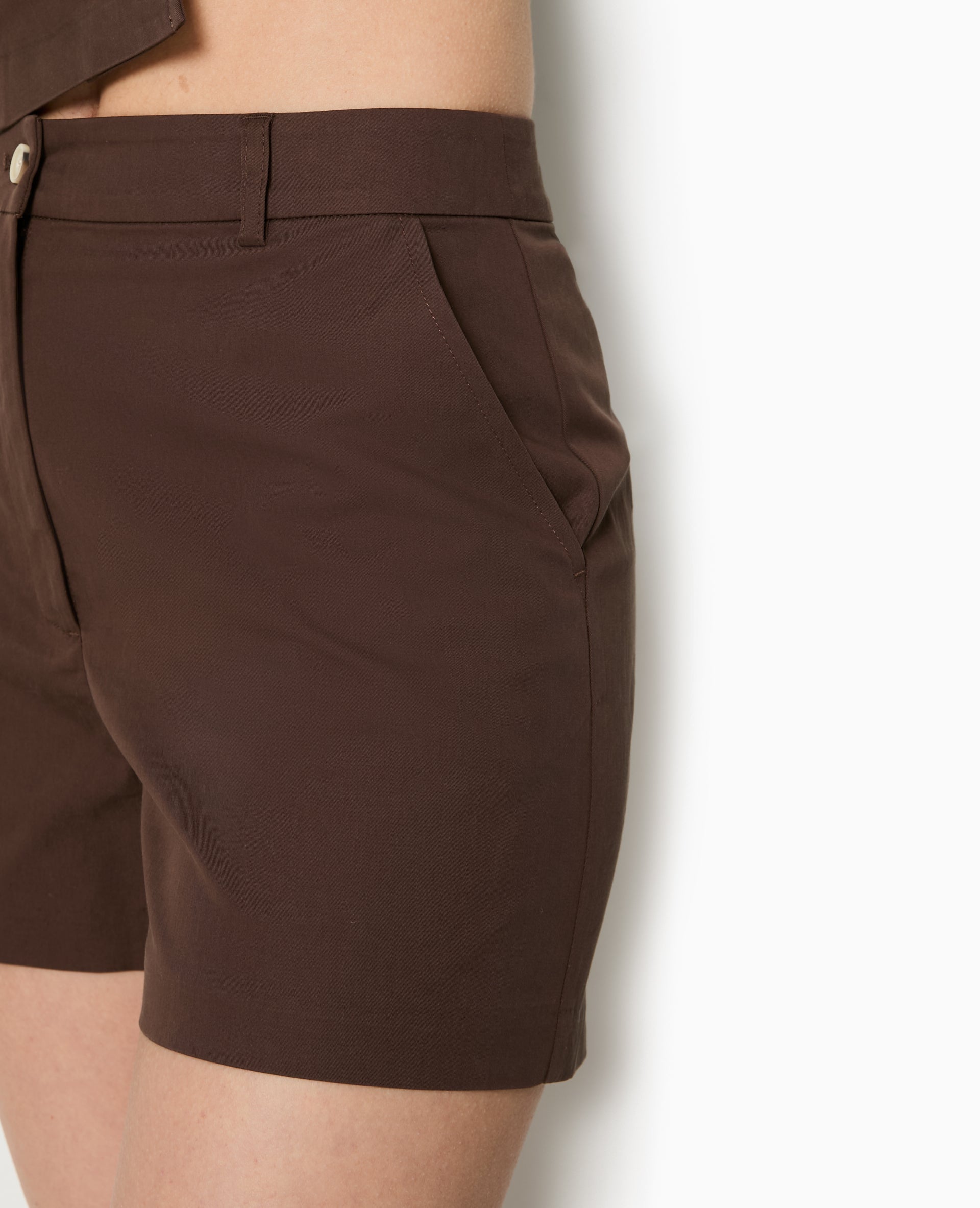 Short city en toile taille haute
