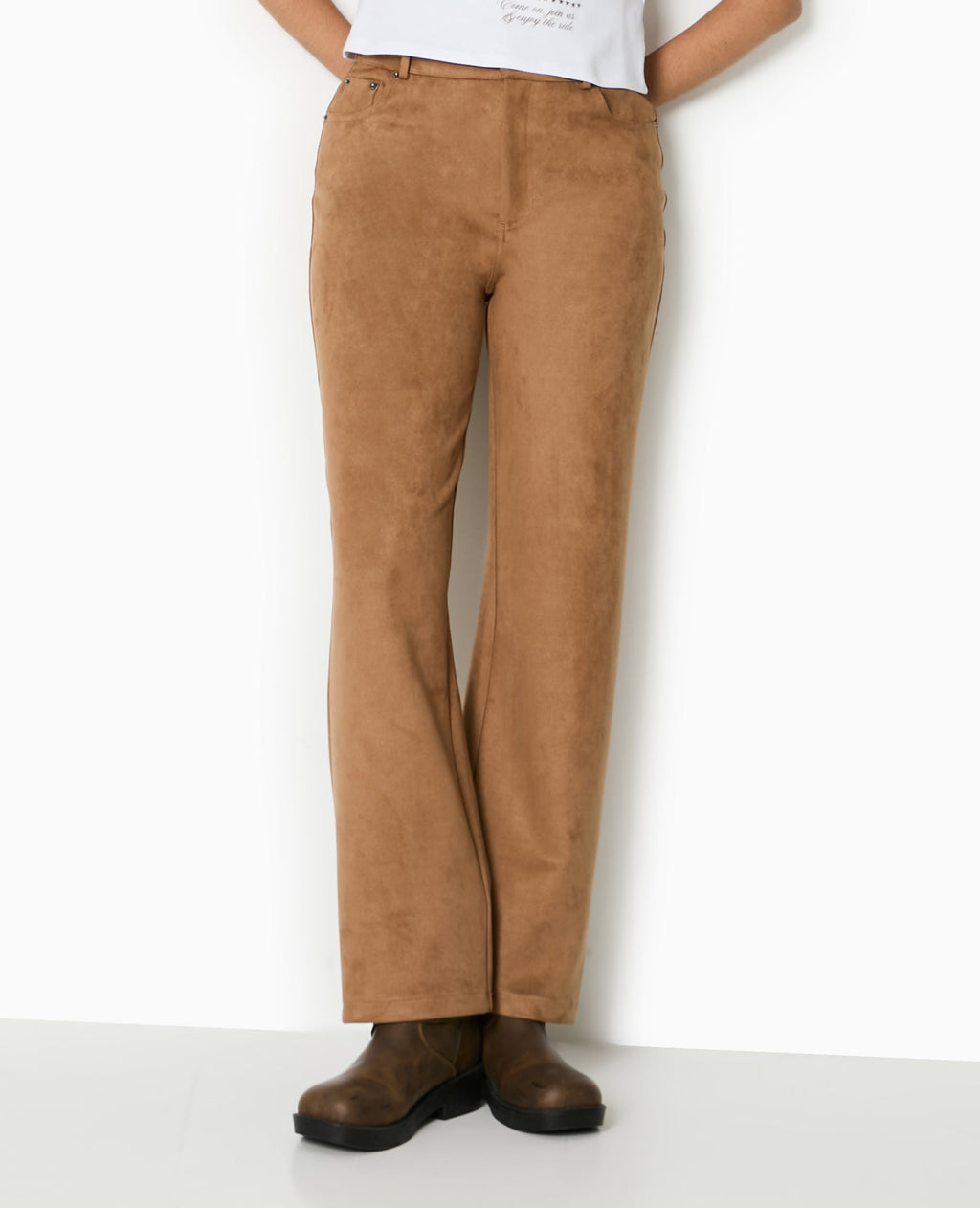 Pantalon droit en suédine