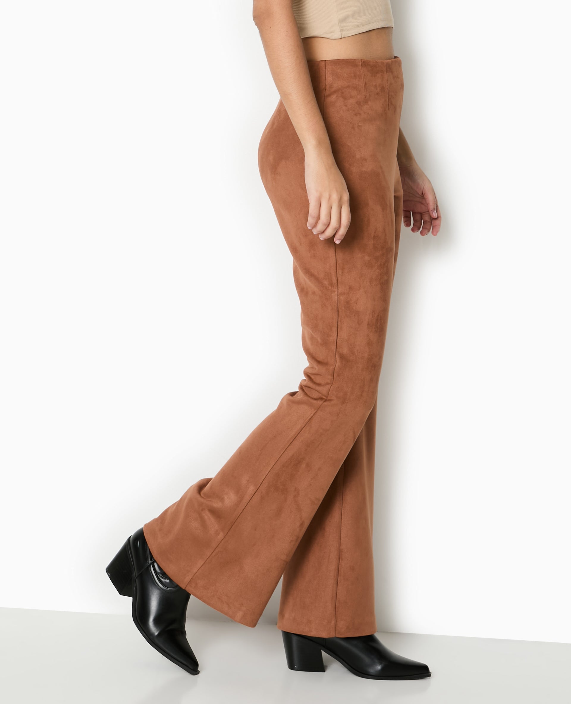 Pantalon flare en suédine