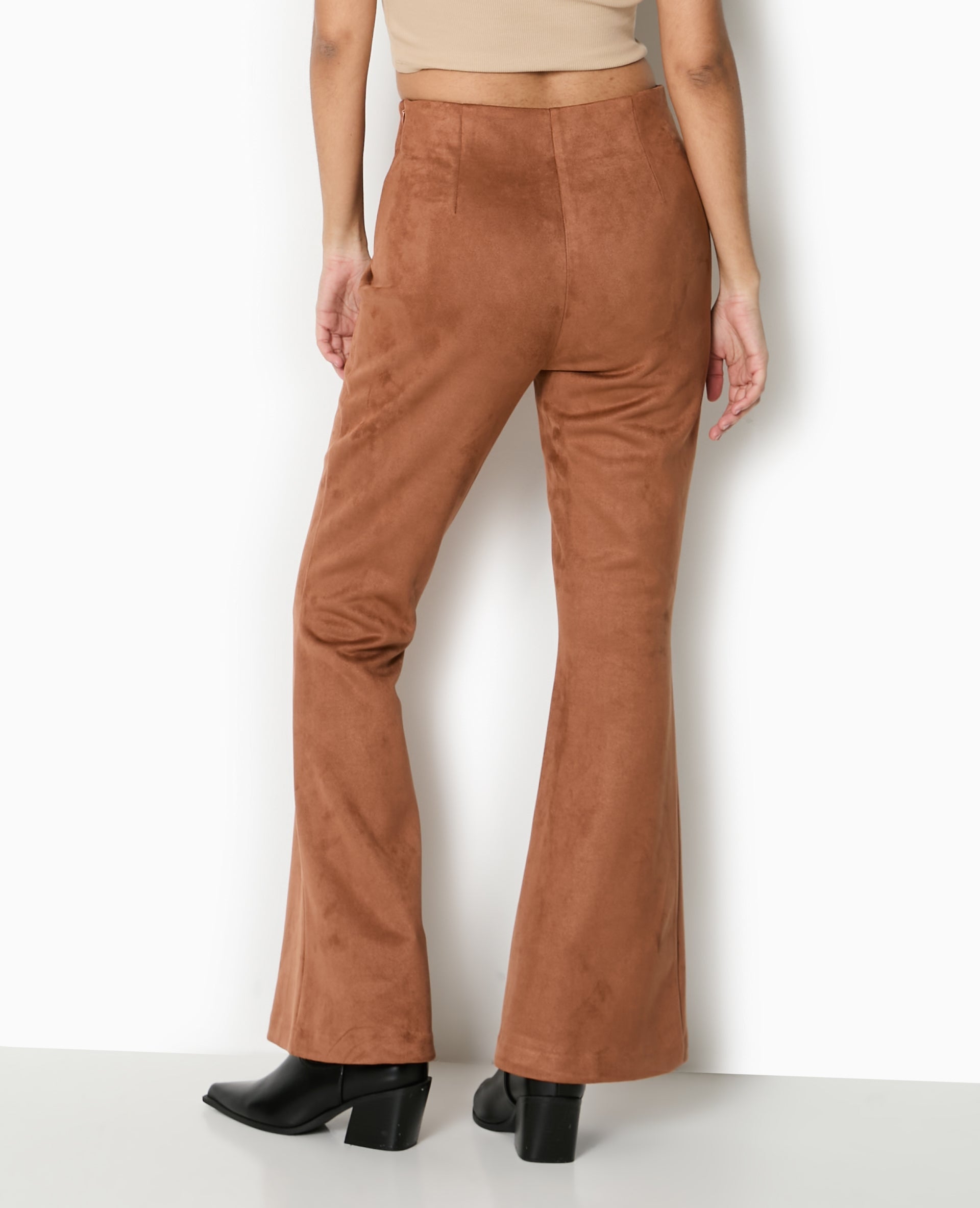 Pantalon flare en suédine
