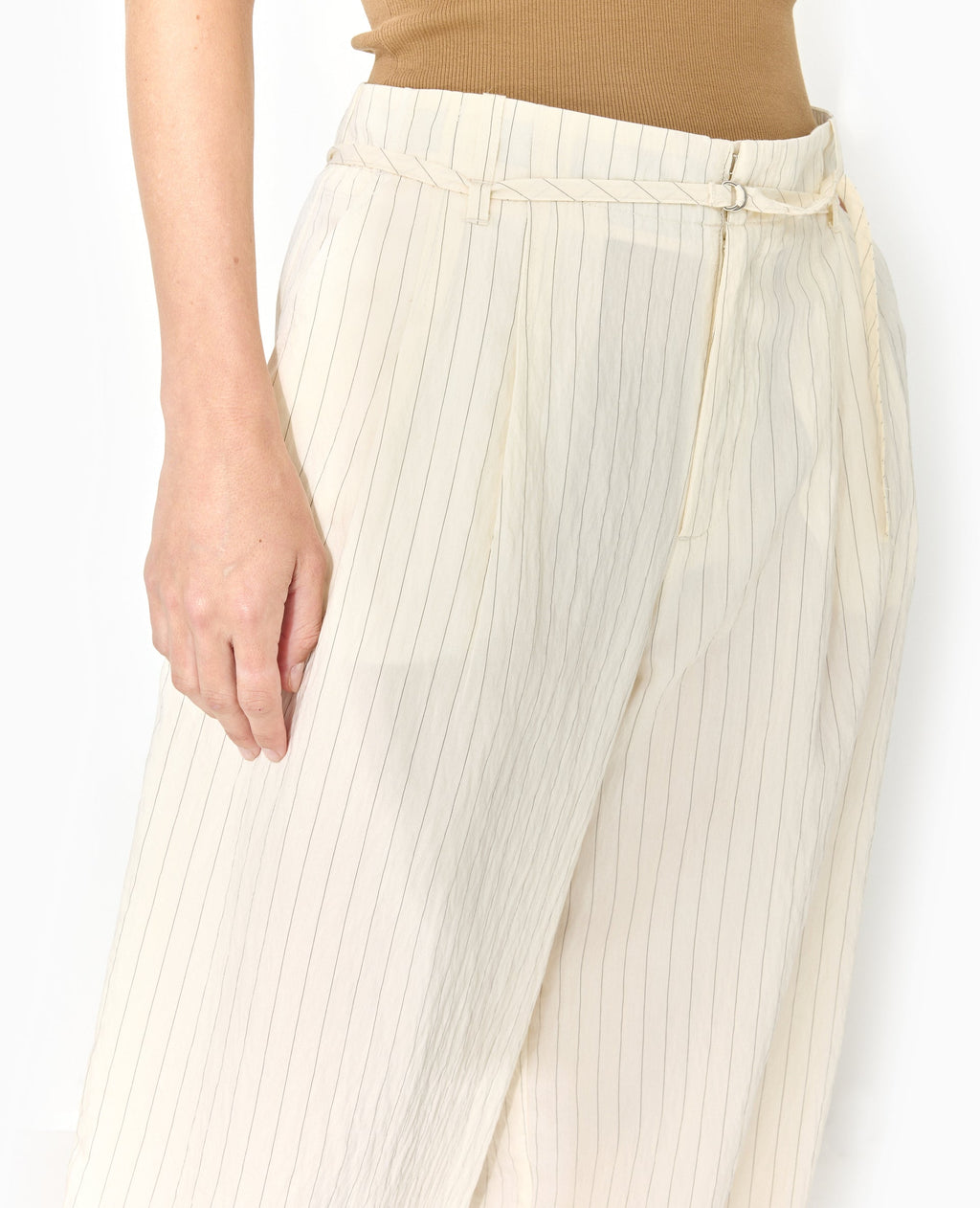 Pantalon large rayé taille haute avec ceinture