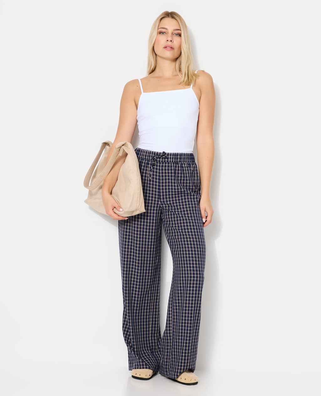 Pantalon large et droit à carreaux