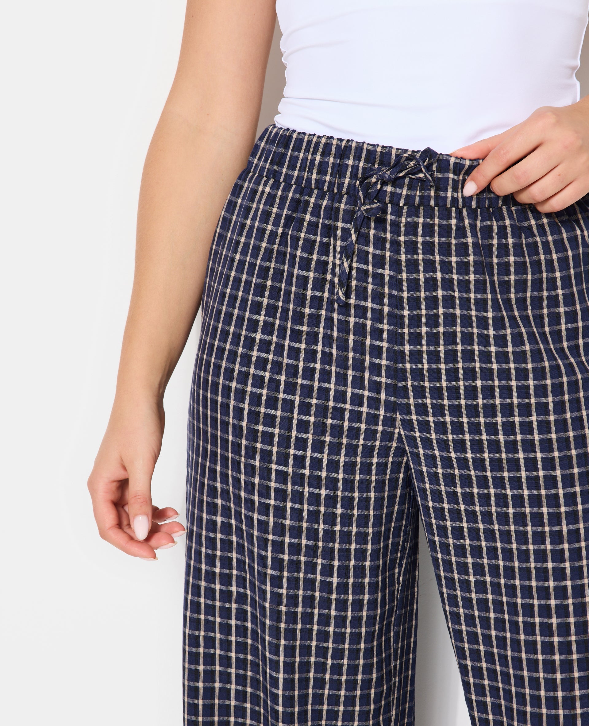Pantalon large et droit à carreaux