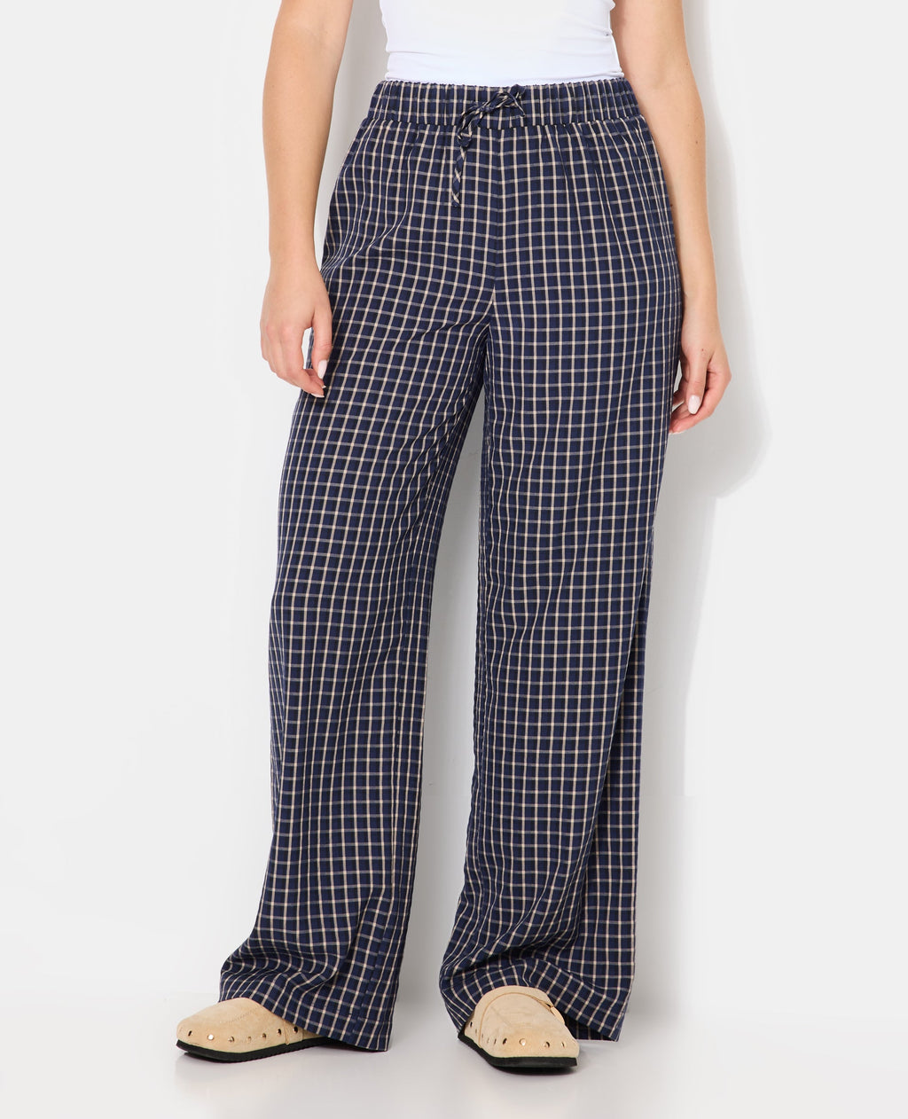 Pantalon large et droit à carreaux