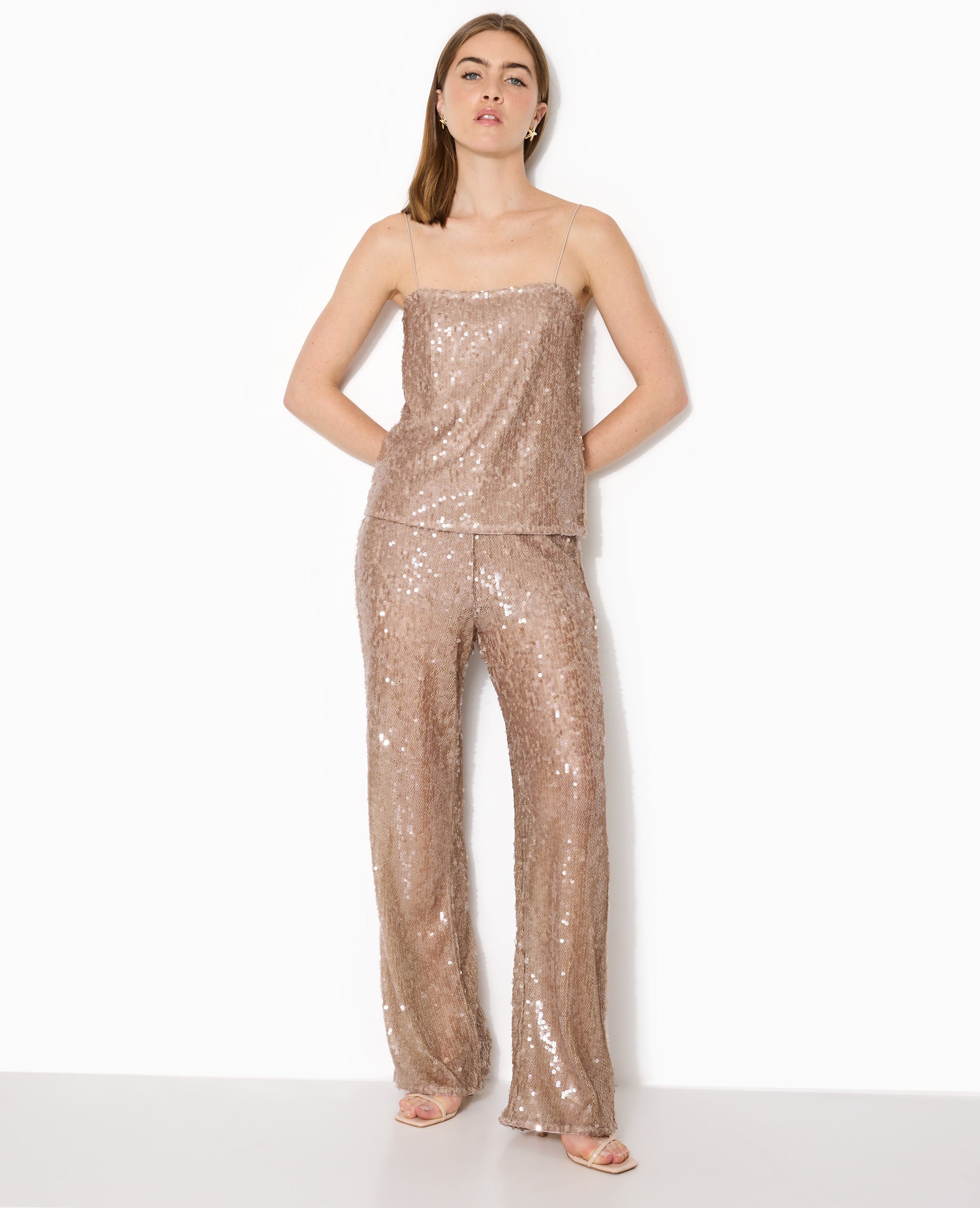 Pantalon droit en maille ajourée avec sequins