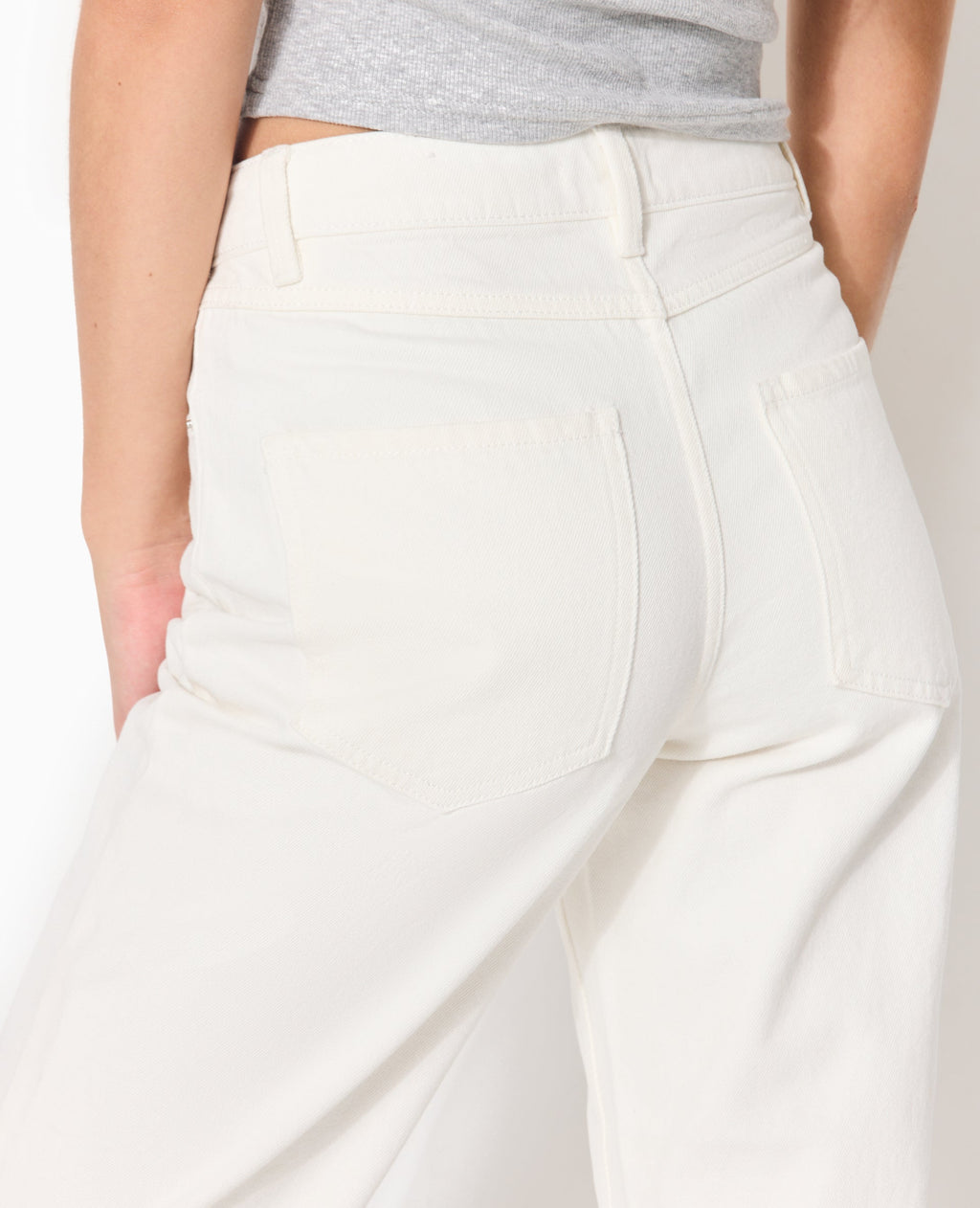 Jean straight 7/8ème taille haute bas coupés