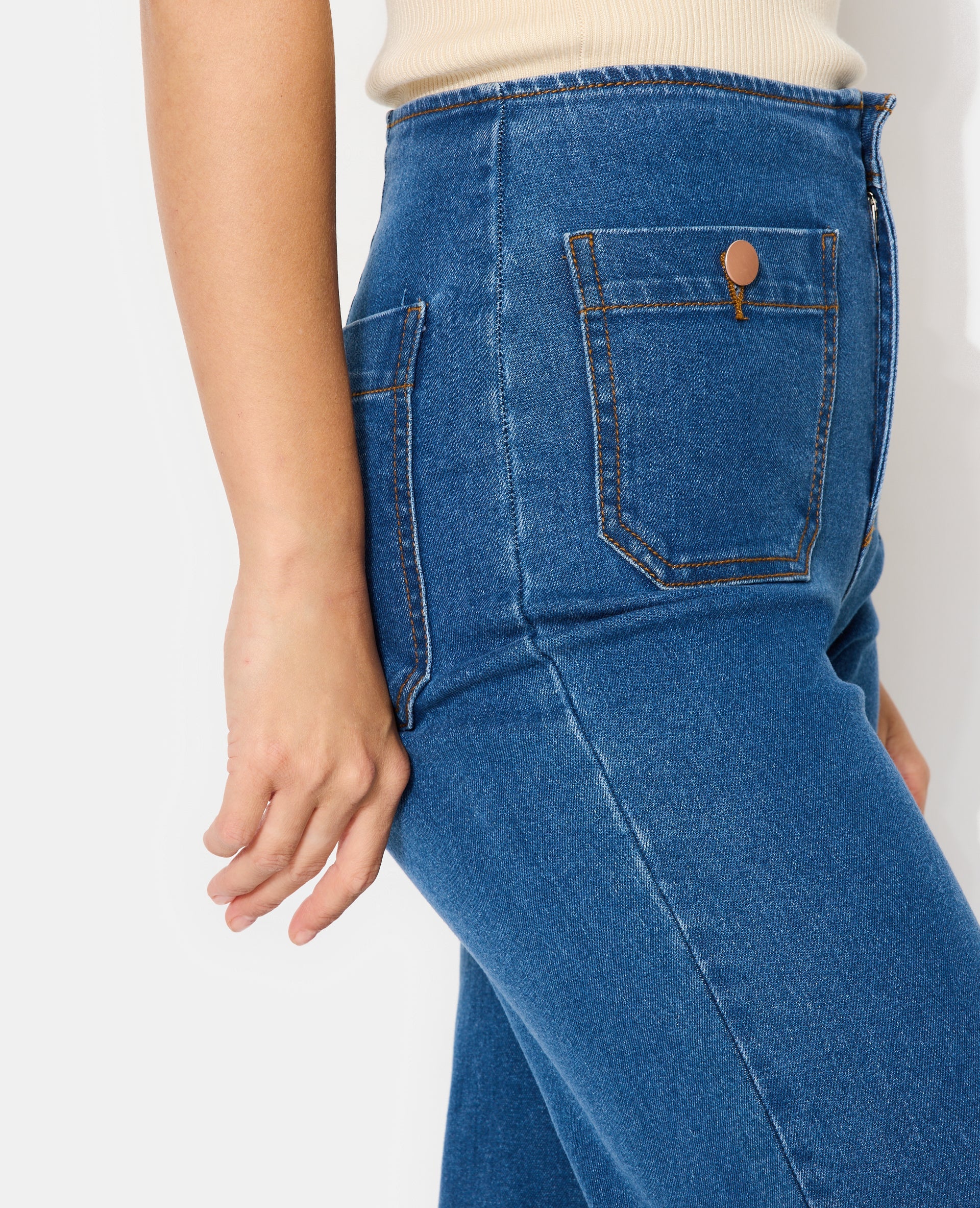 Jean wide taille haute avec poches devant