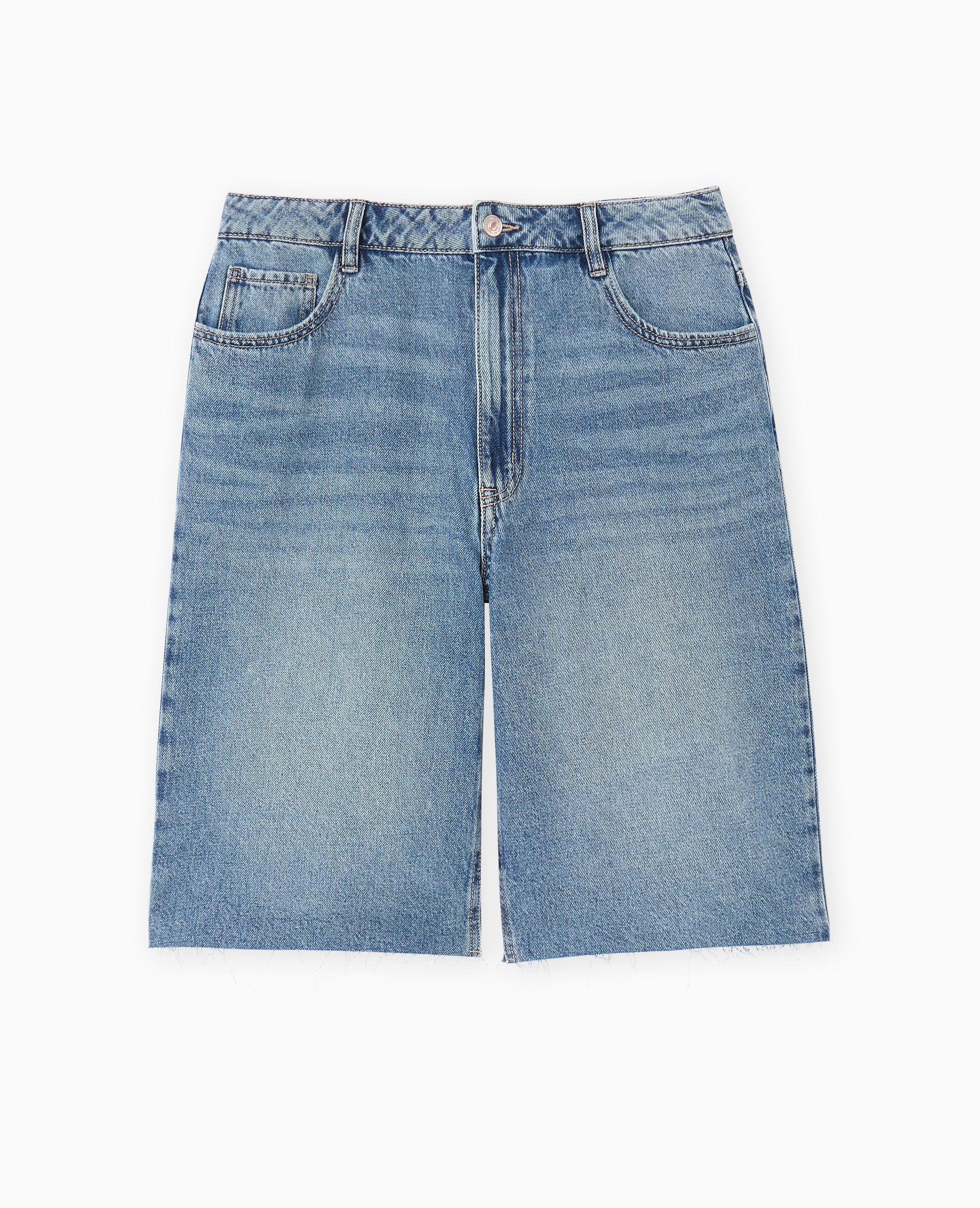 Bermuda large en jean taille basse bas coupés
