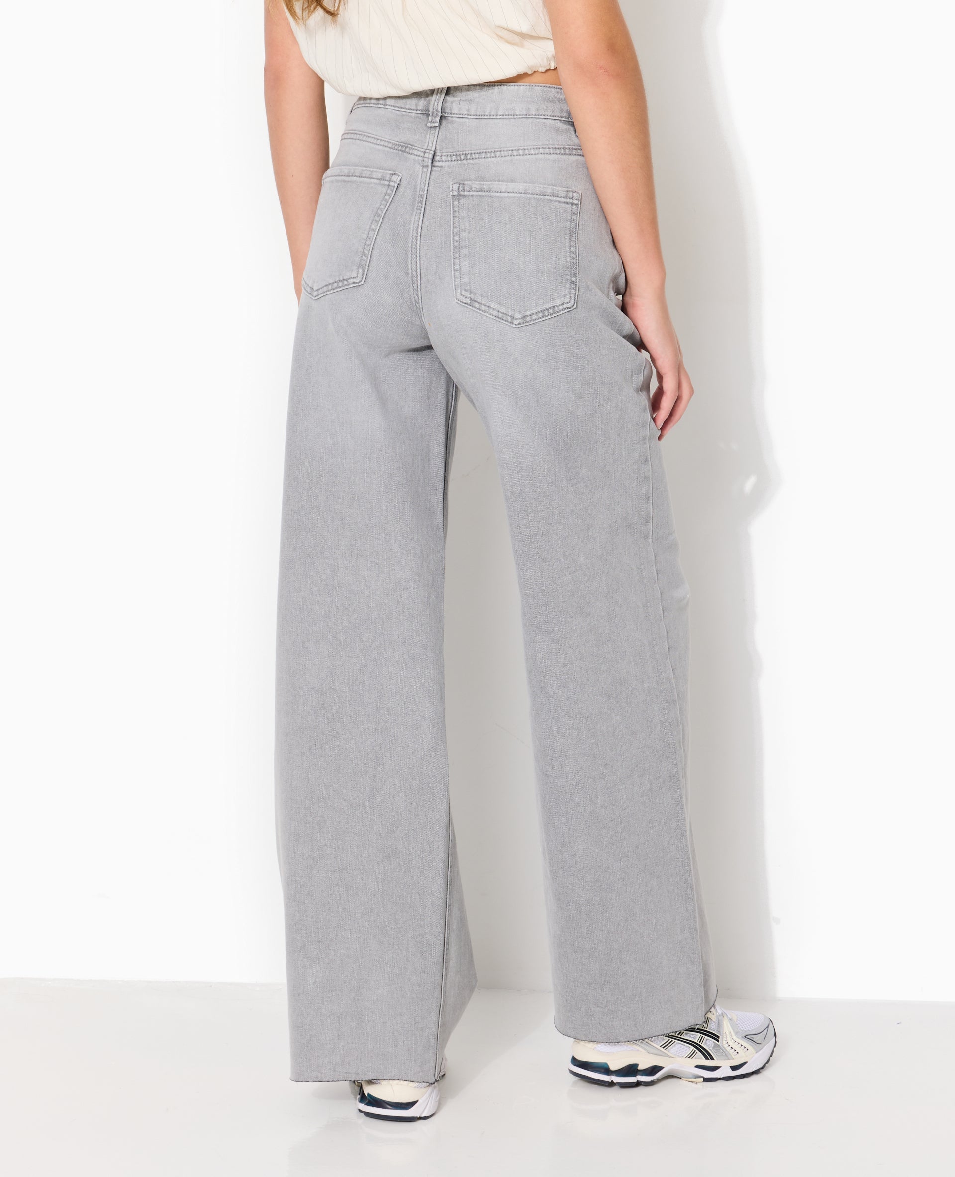 J71-1 / Jean wide taille haute avec bas coupés