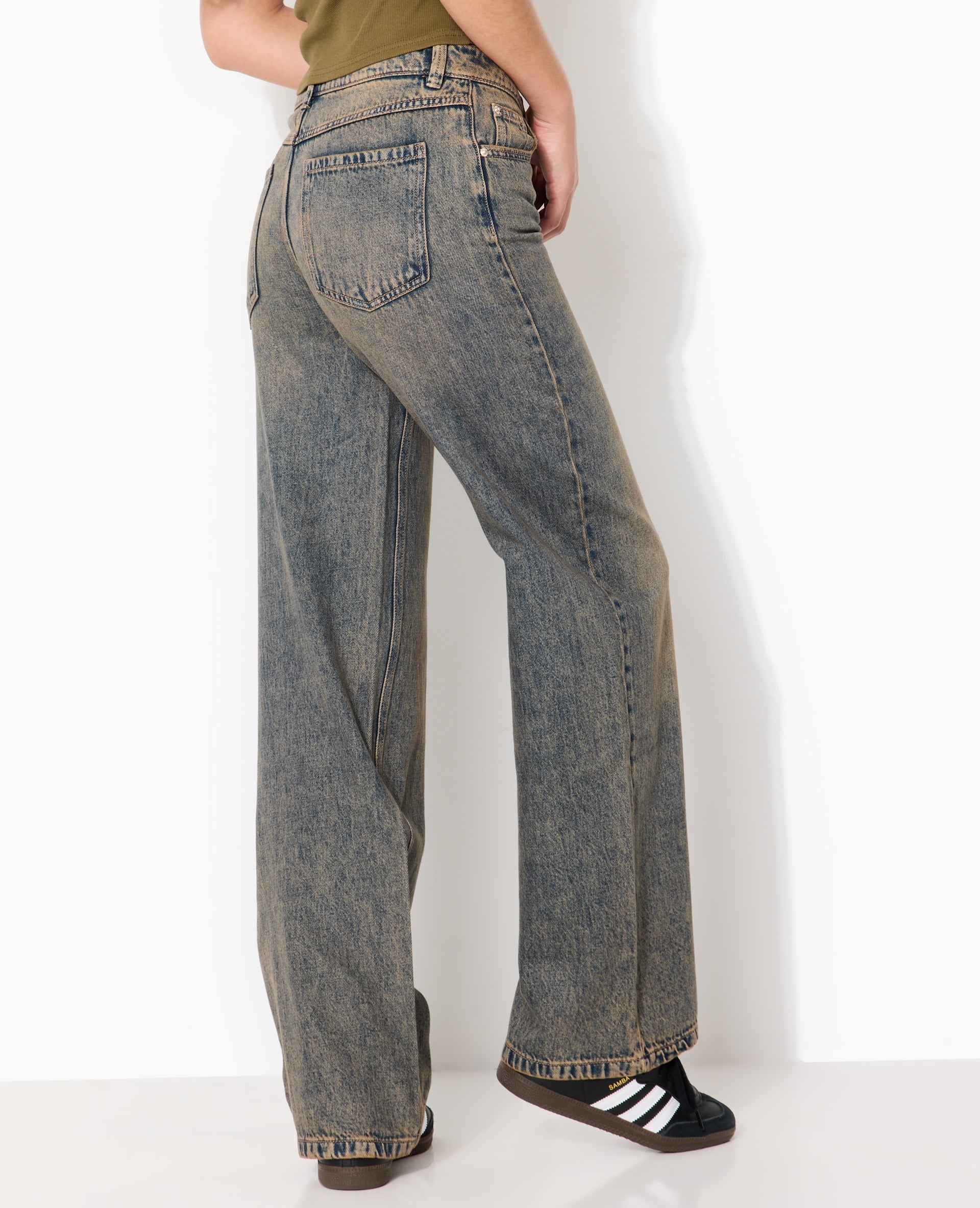 J71-3 / Jean wide taille basse effet dirty