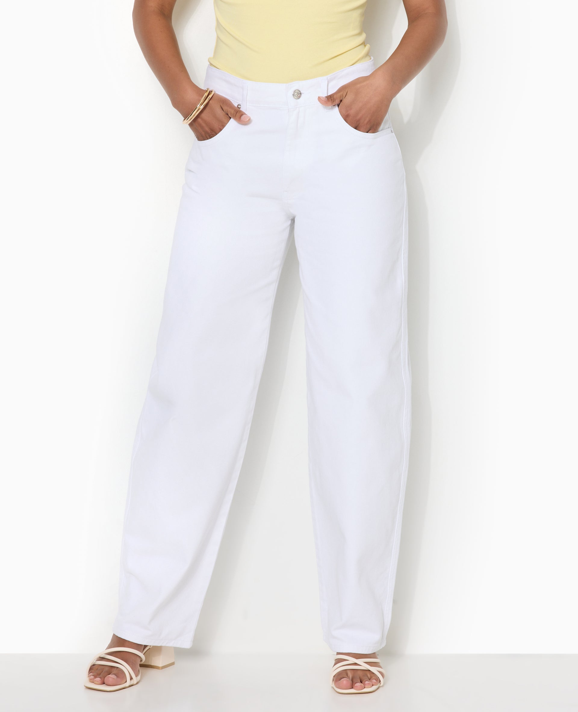 Jean barrel taille haute