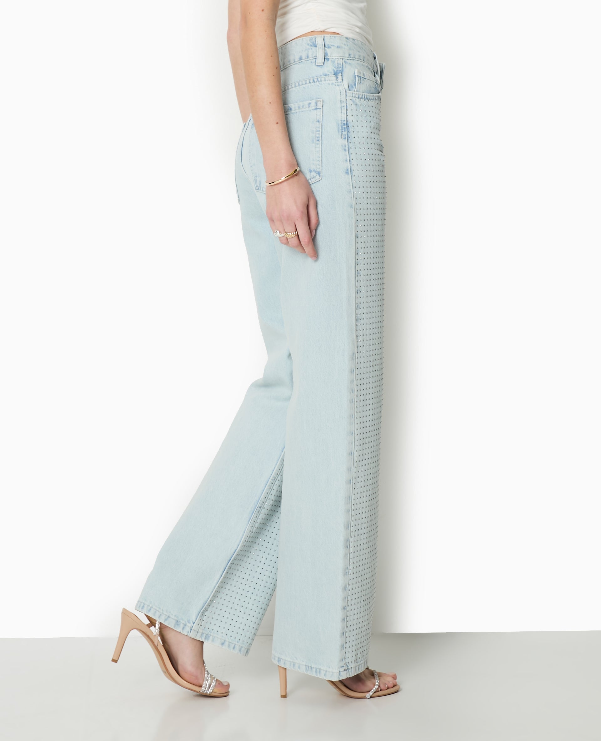 Jean straight taille haute avec strass devant