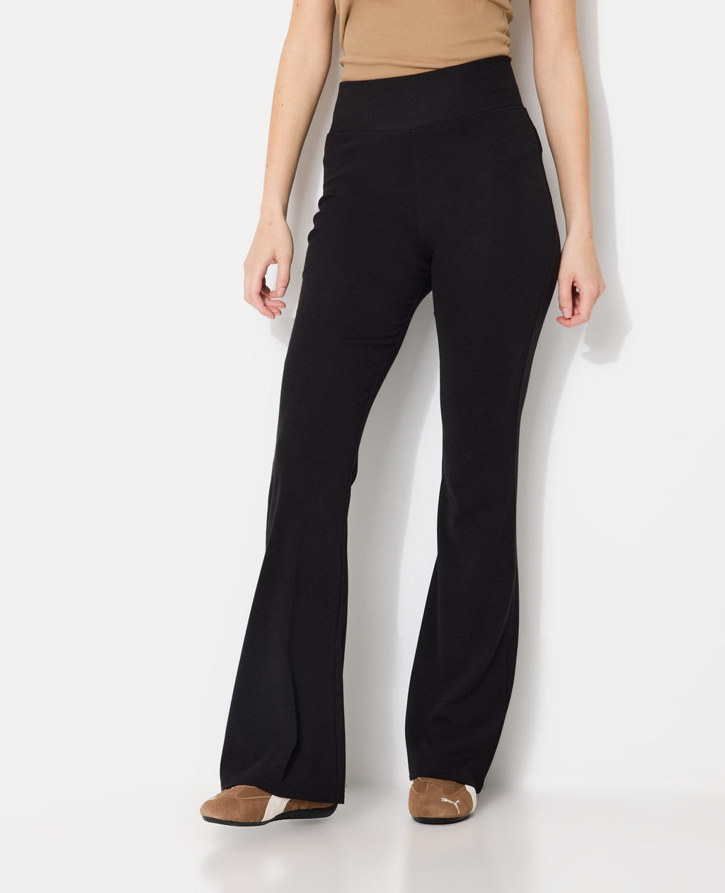 Pantalon flare en maille avec taille élastiquée